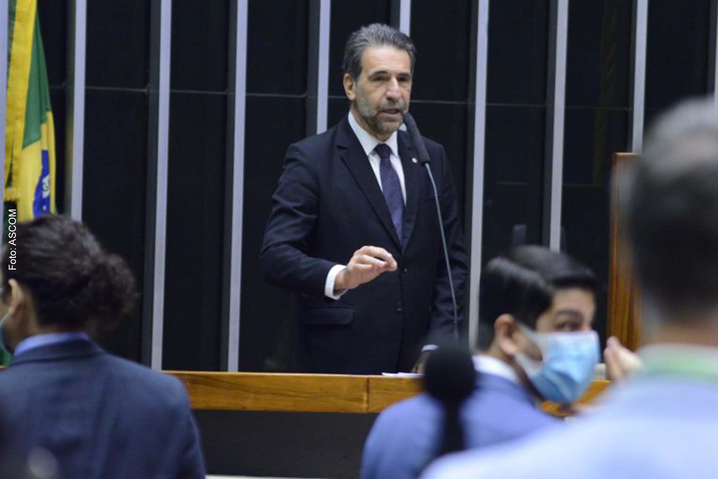 Líder do PT na Comissão de Orçamento, Enio Verri espera mais de 350 votos no Plenário da Câmara.