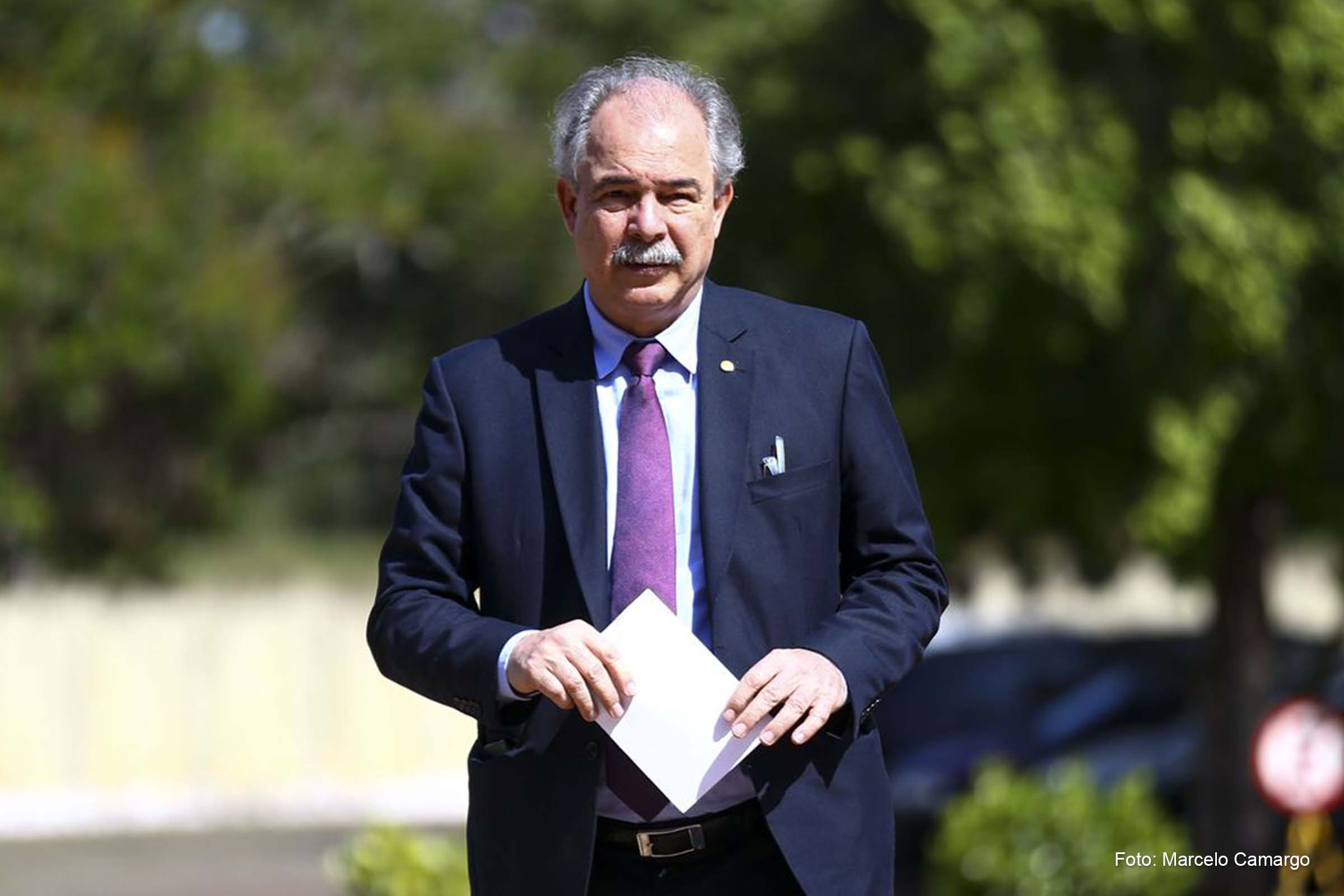 Brasil tem dívida de R$ 5 bilhões com órgãos internacionais, diz Governo de Transição