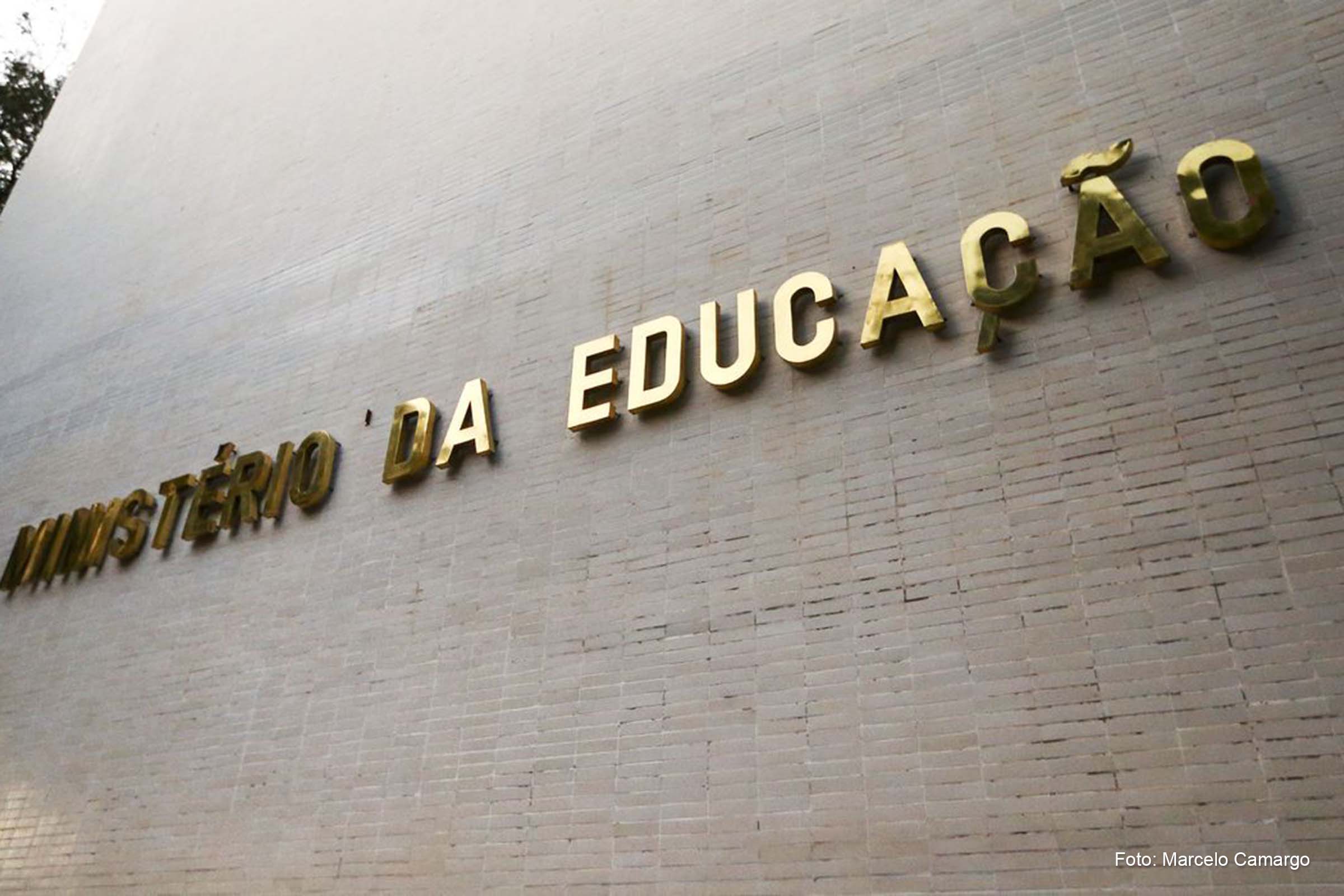 MEC informou que serão destinados R$ 160 milhões para o pagamento de 100 mil bolsas de pós-graduação (mestrado, doutorado e pós-doutorado).
