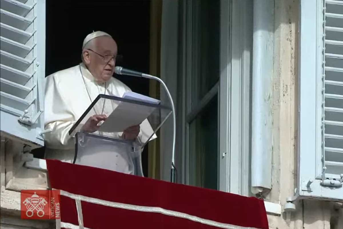 “O Advento é tempo de inversão de perspectivas, no qual nos deixarmos maravilhar pela grandeza da misericórdia de Deus”, são palavras do Papa Francisco no Angelus deste domingo (11/12/2022) na Praça São Pedro, Vaticano.