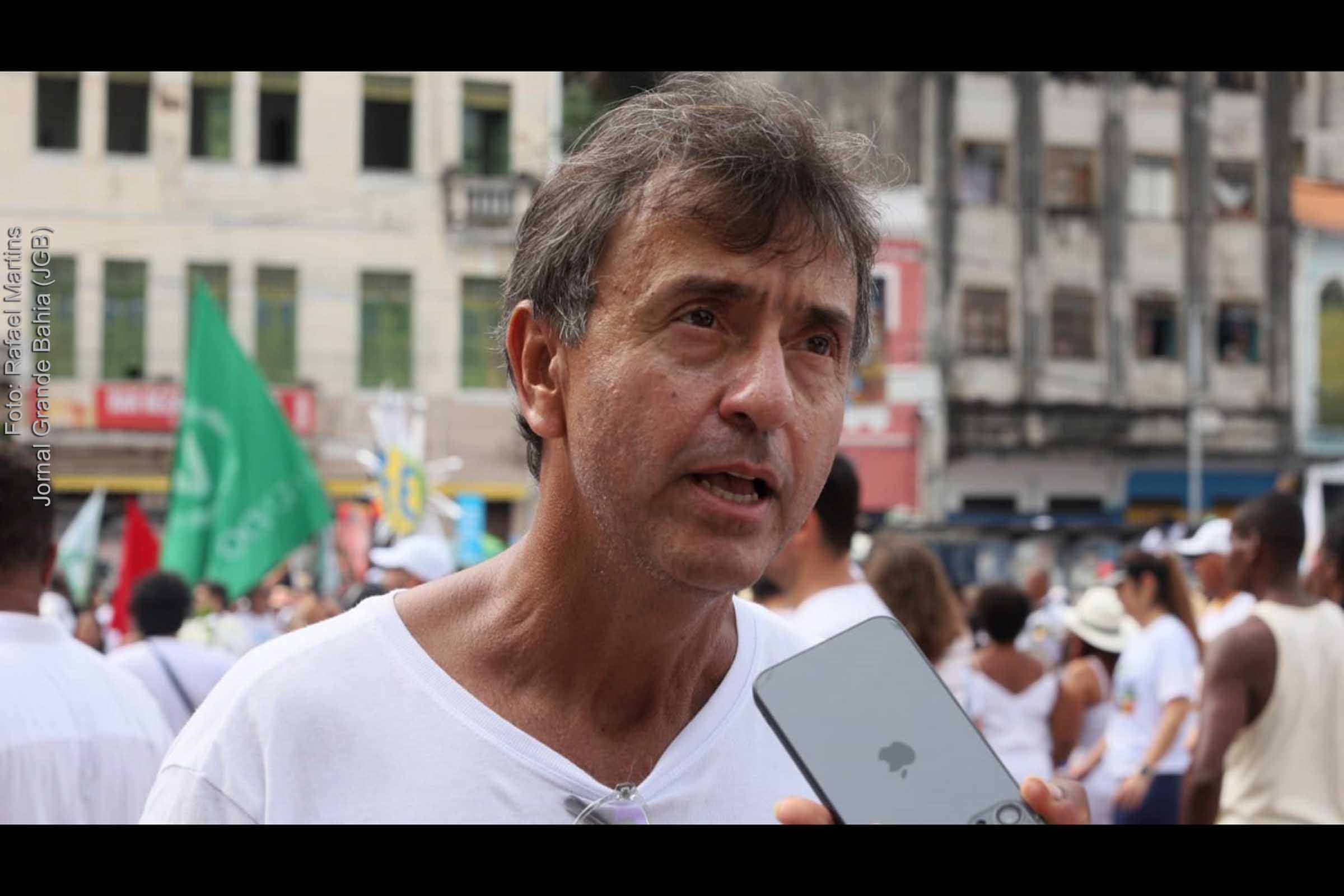 André Curvello é mantido no cargo de secretário de Comunicação Social da Bahia pelo governador Jerônimo Rodrigues. Jornalista comemora baianidade com participação na Lavagem do Bonfim, em Salvador, valorização da cultura, religiosidade, contraditório e democracia.