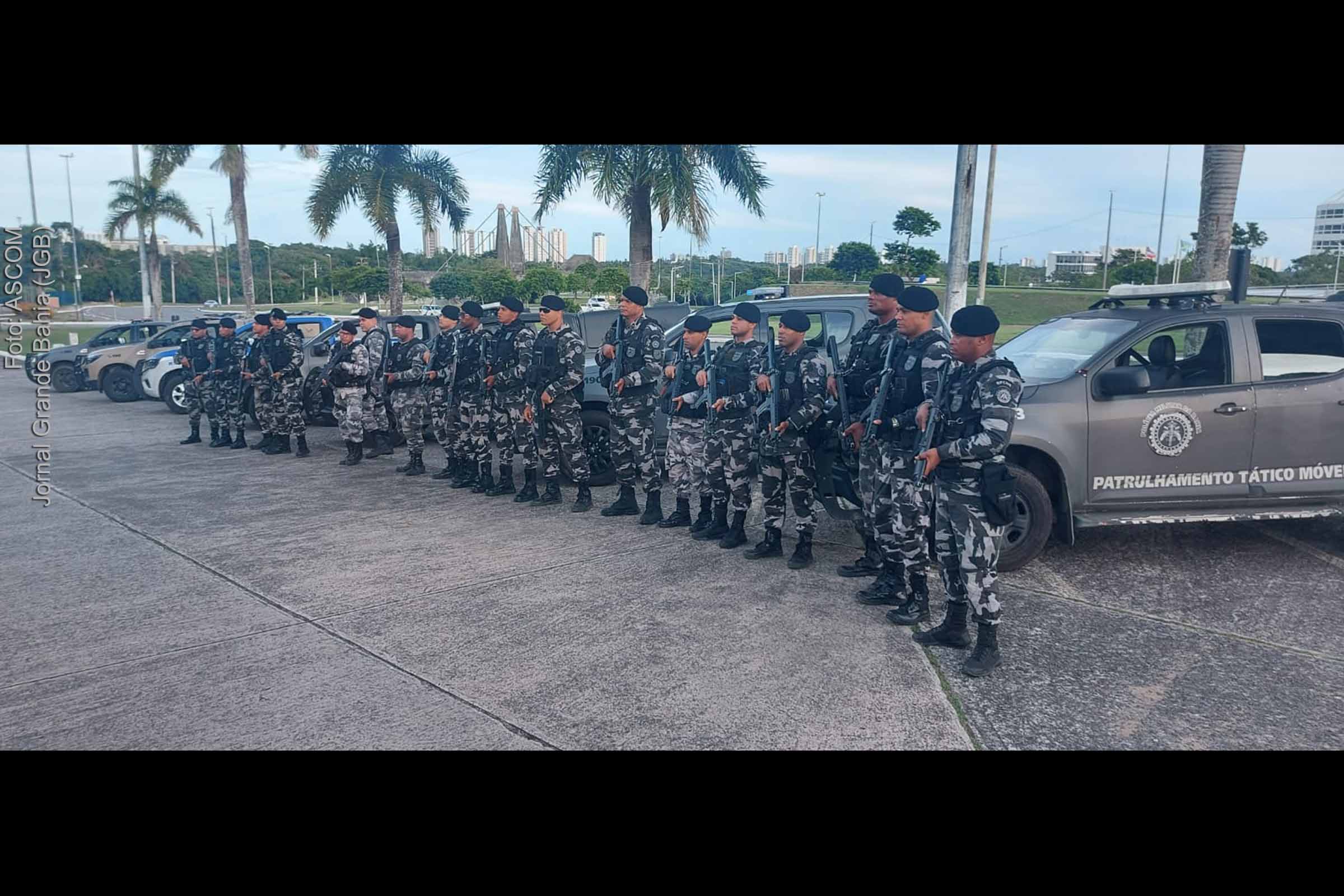 Forças estaduais de segurança da Bahia reforçam proteção das estruturas de governo.