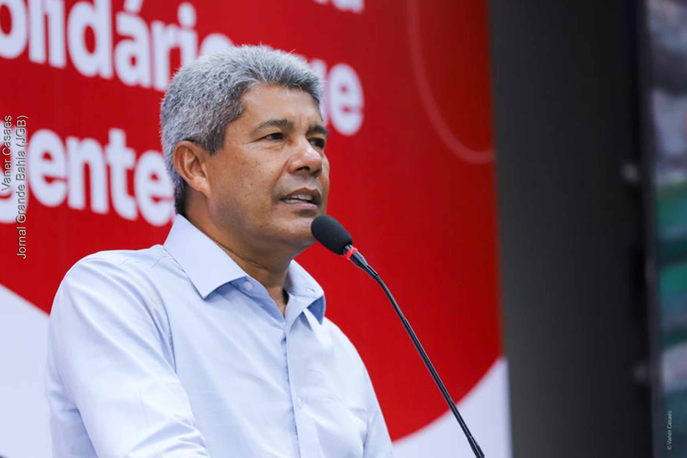 Violação das sedes dos Poderes da República por golpistas do bolsonarismo é rechaçada pelo governador Jerônimo Rodrigues.