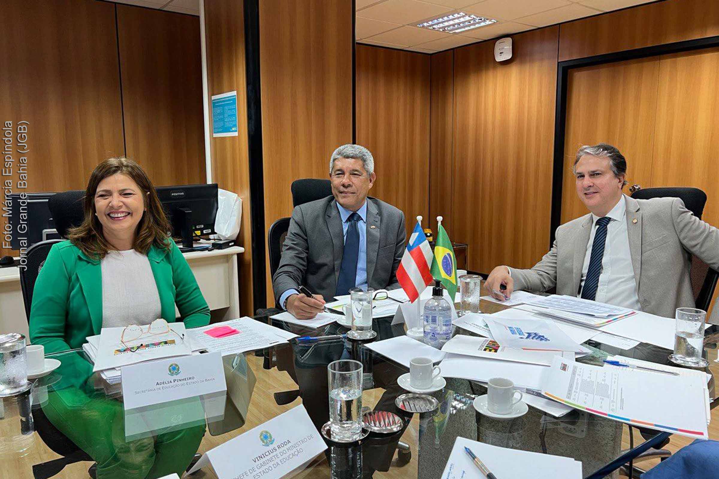 Governador Jerônimo Rodrigues, secretária Adélia Pinheiro e ministro Camilo Santana.