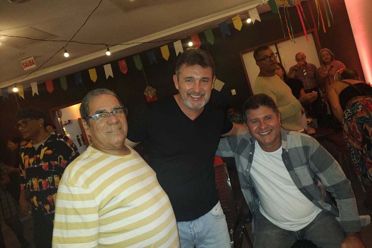 Jornalista Larangeira com os irmãos business man Angelo Duduga Lobo e Mario Lobo Junior.