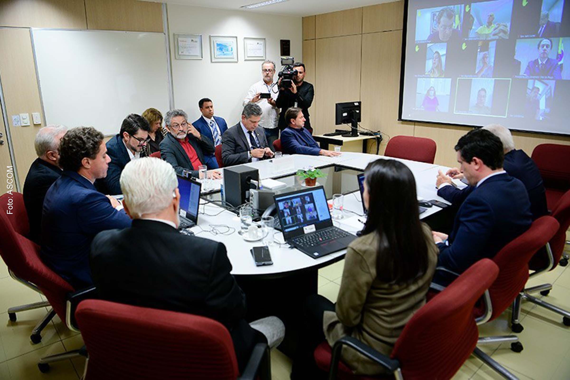 Em defesa da democracia, líderes pedem retomada integral de atividades no Congresso Nacional