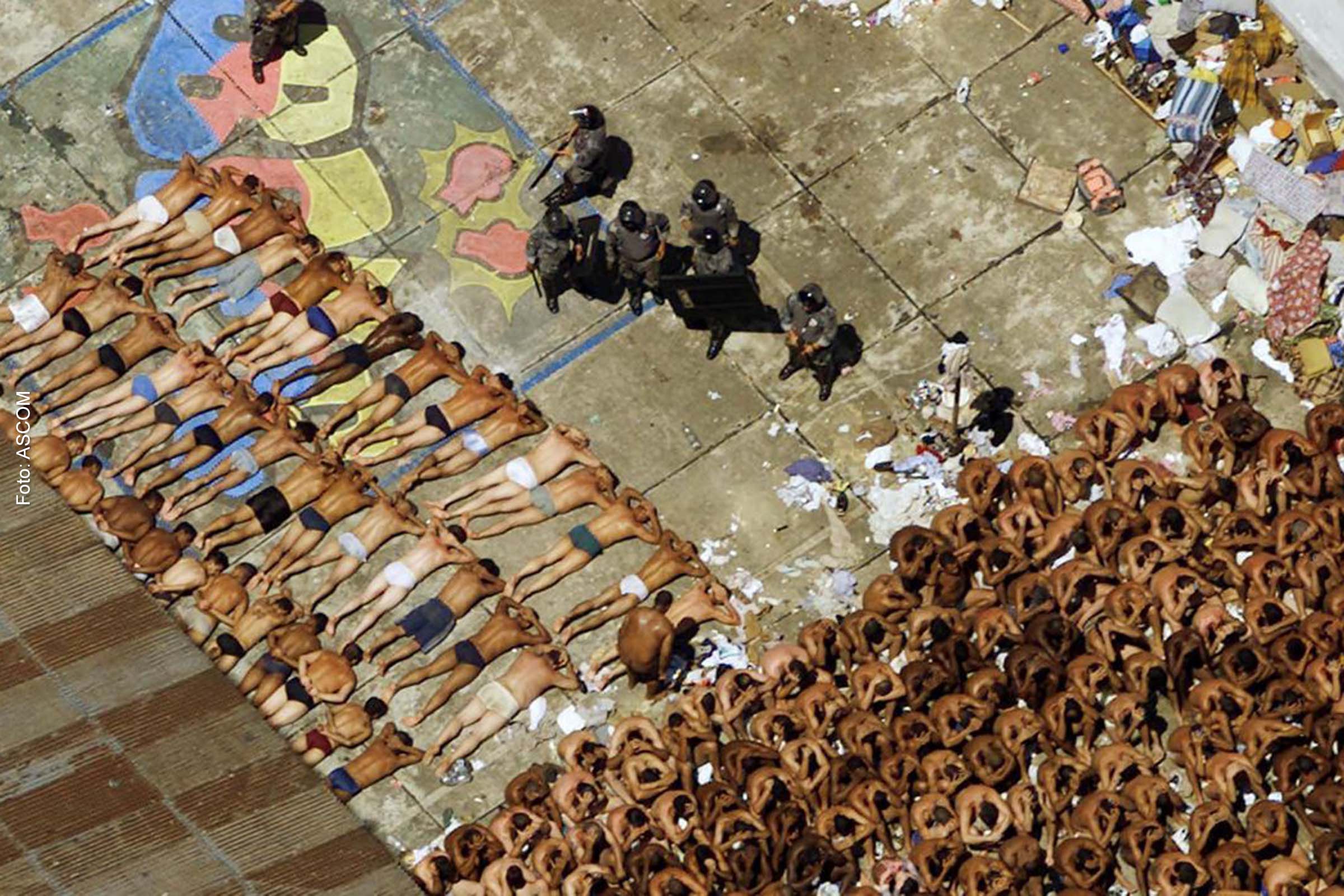 Em um dos artigos, o decreto concede anistia especificamente a agentes de segurança pública que tenham sido condenados por fato ocorrido há mais de 30 anos