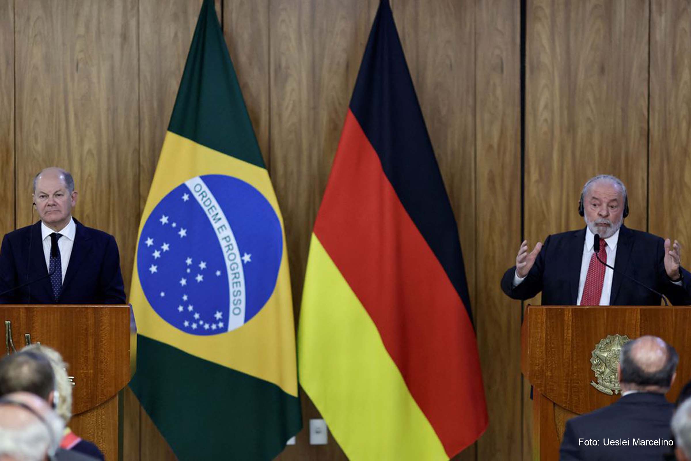 “Democracia brasileira foi capaz de resistir”, diz chanceler alemão Olaf Scholz durante visita ao Brasil