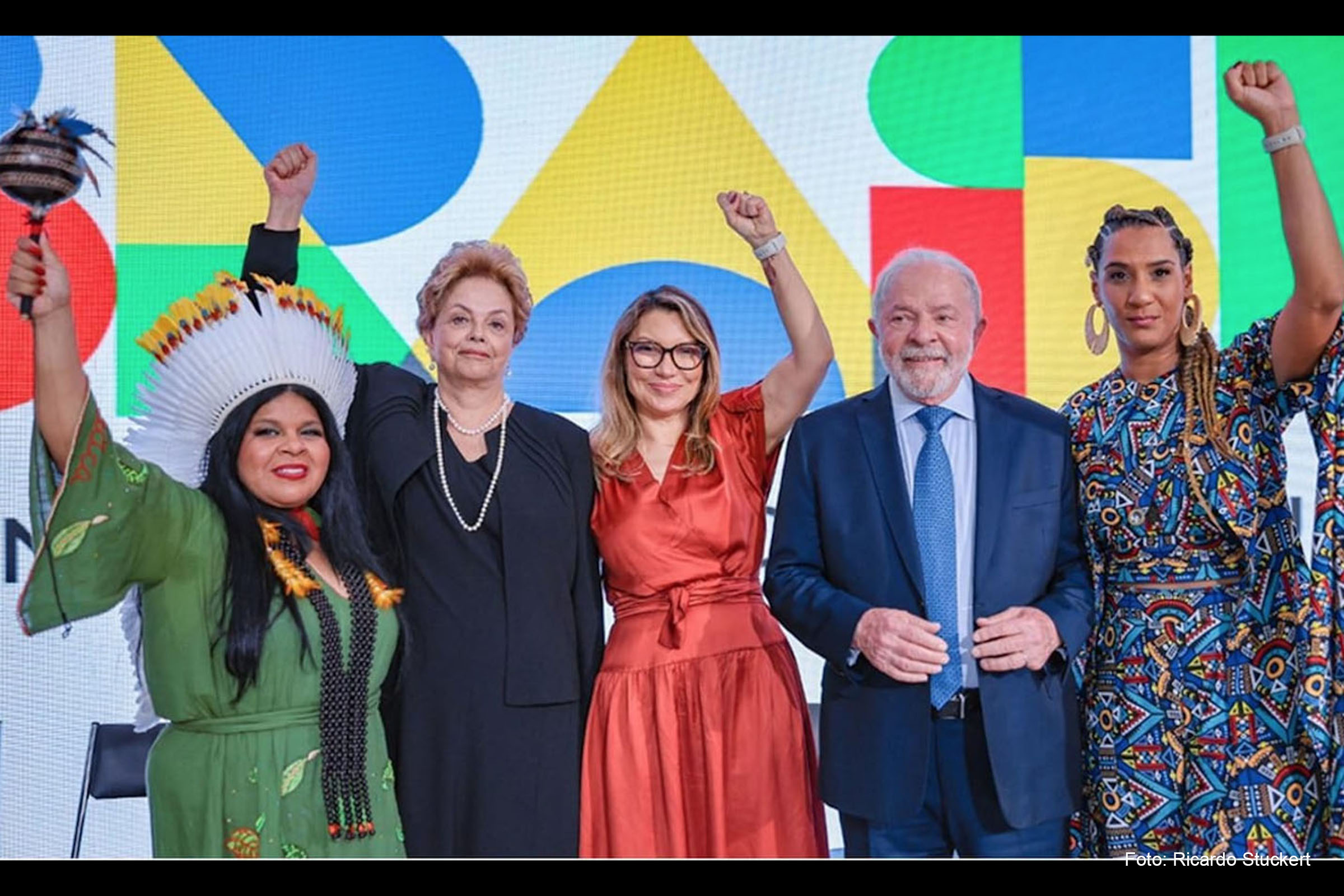 Sônia Guajajara diz que povos indígenas vivem crise humanitária; Ministra assumiu Povos Indígenas e Anielle Franco a Igualdade Racial