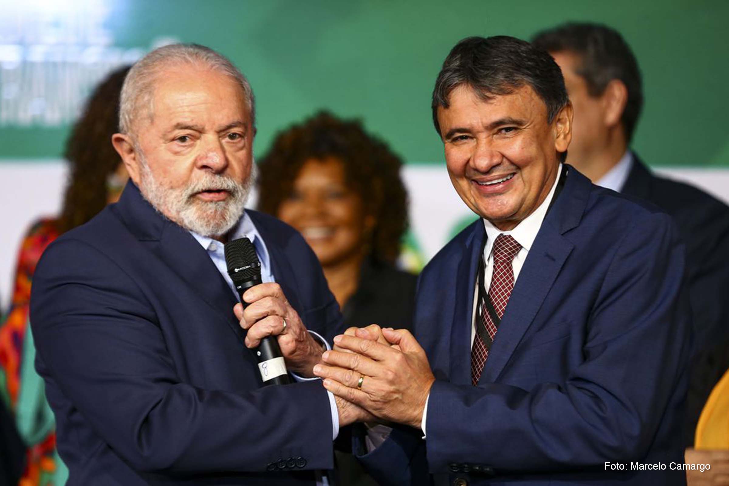 Presidente Lula e Wellington Dias, novo ministro do Desenvolvimento e Assistência Social, da Família e do Combate à Fome.
