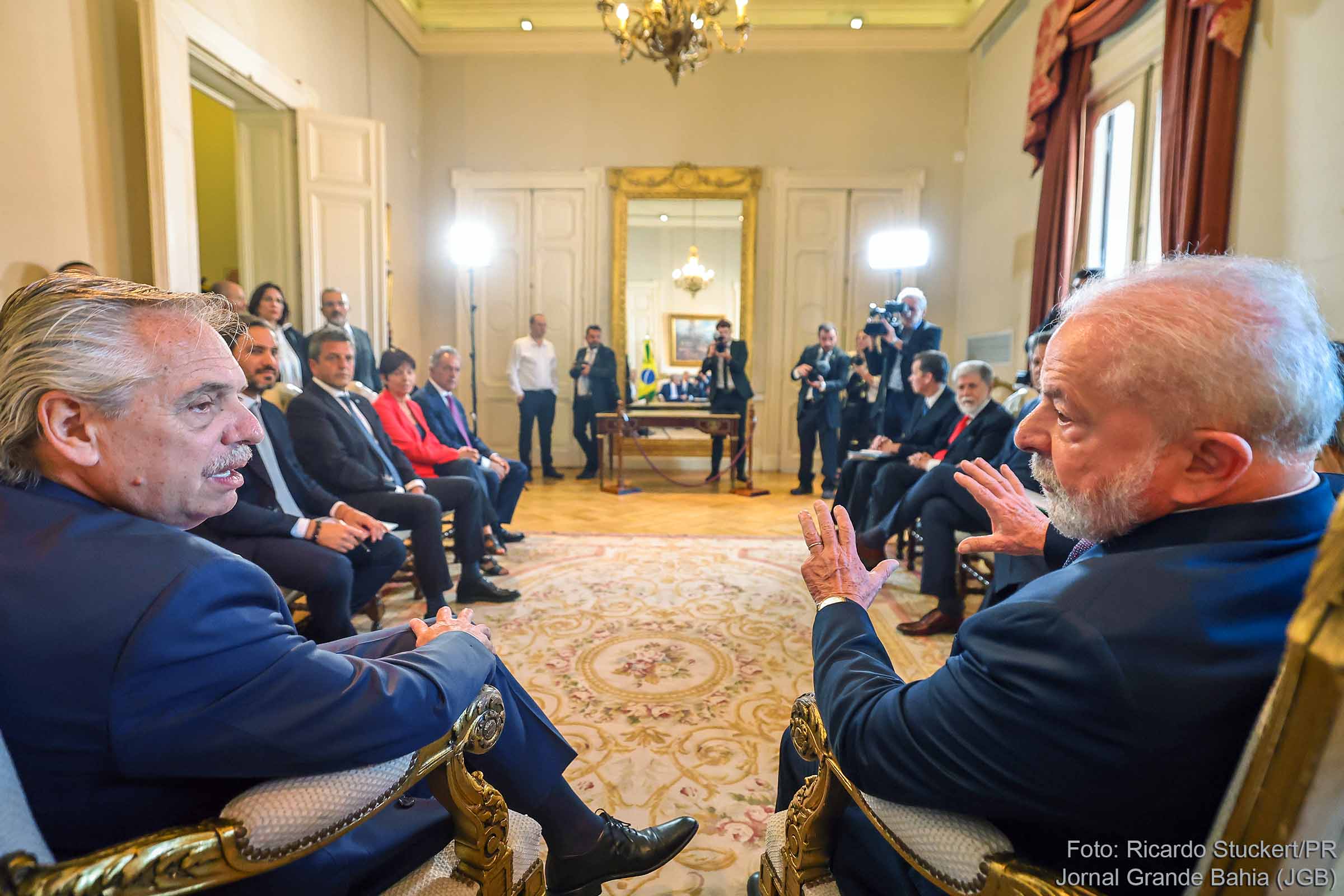 Presidentes Alberto Fernández e Lula em reunião na Casa Rosada, sede do Governo da Argentina. Retomada das relações bilaterais é impulsionada com assinatura de acordos econômicos pelos líderes dos dois países, em Buenos Aires.