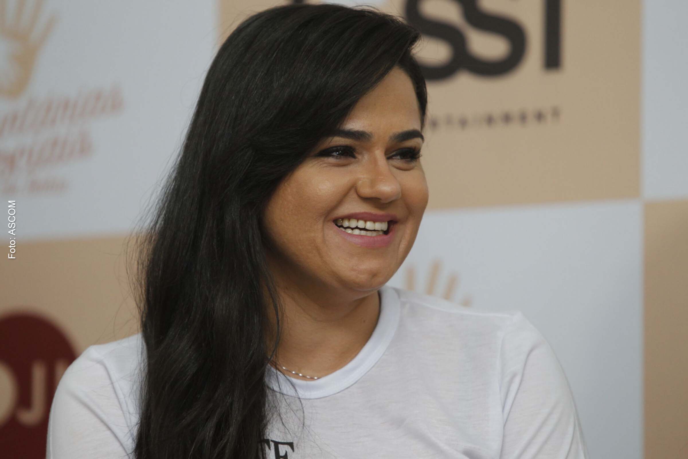 Aline Peixoto é candidata à conselheira do TCM Bahia.