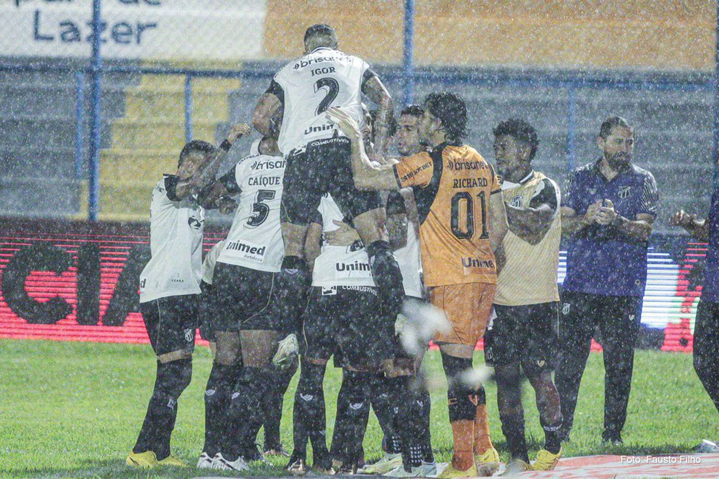 Os visitantes contaram com gols de Jean Carlos, Erick, Guilherme Castilho, Vitor Gabriel e Arthur Rezende.