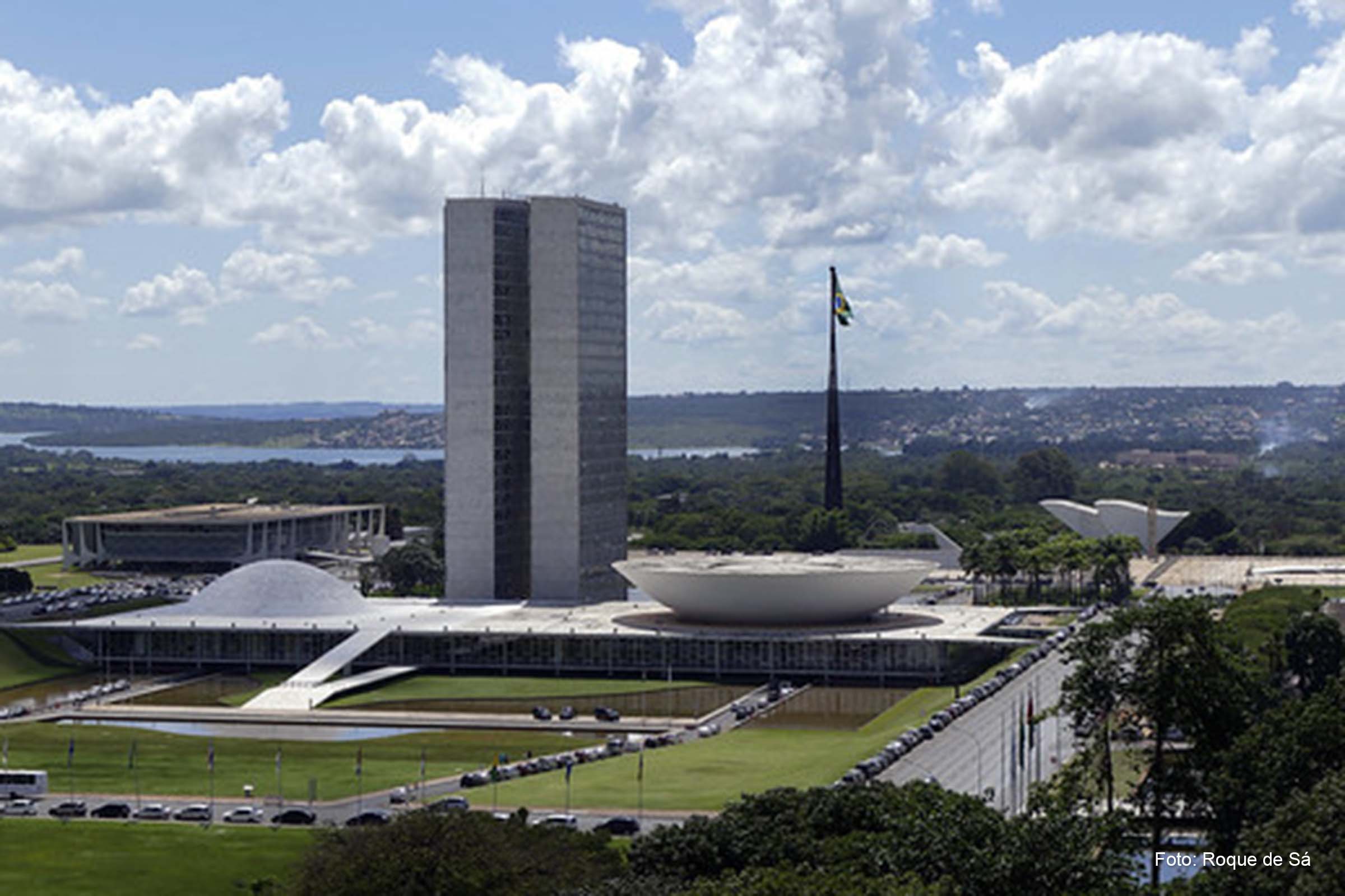 A necessidade de aprovação da reforma tributária e do novo arcabouço fiscal ainda no primeiro semestre é consenso entre os debatedores.