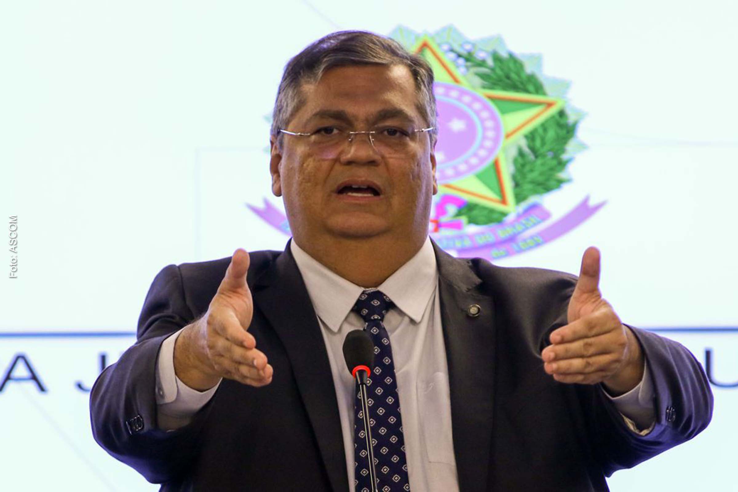 Ministro Flávio Dino determina novo inquérito sobre mortes de Marielle e Anderson