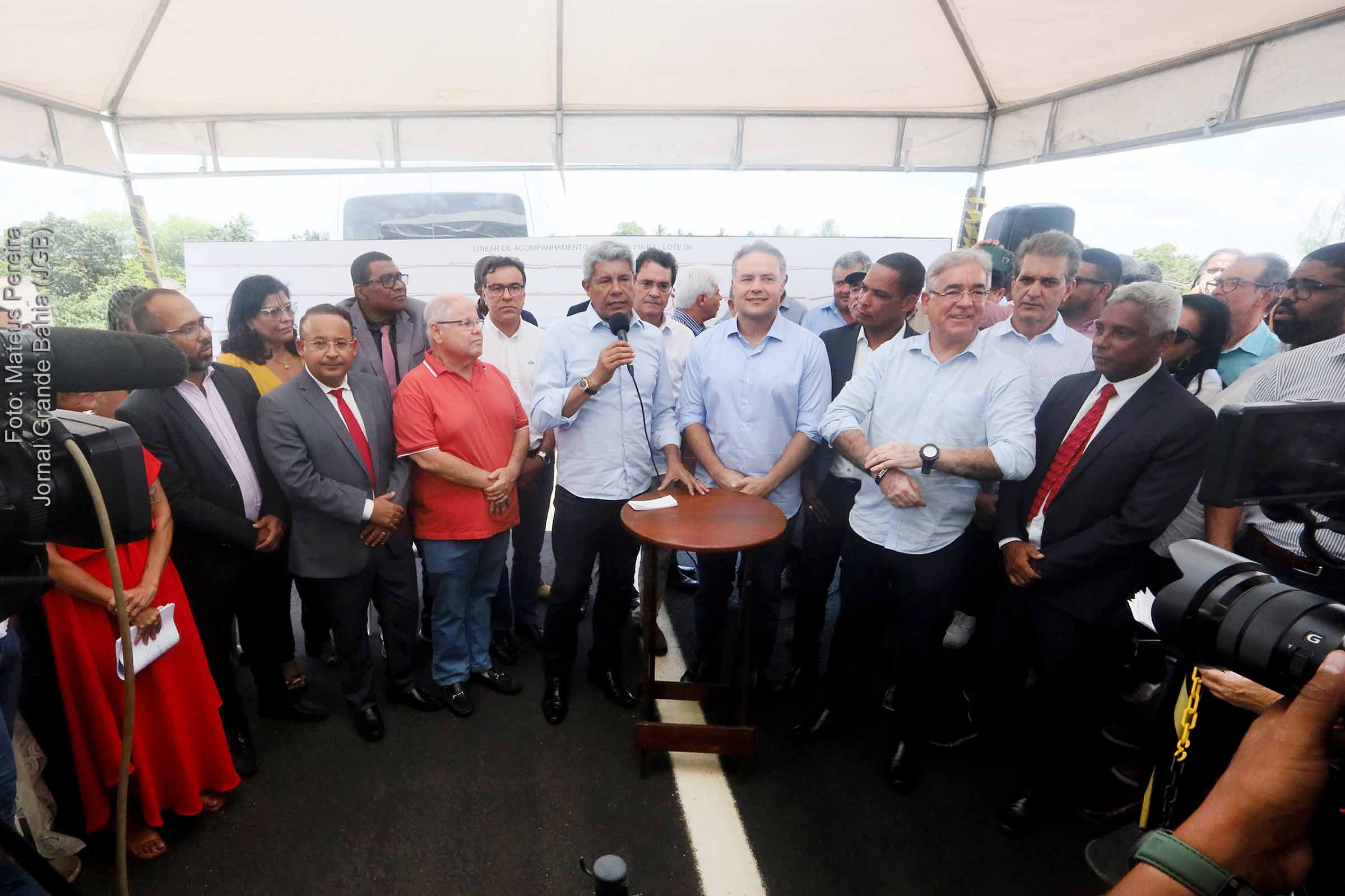 Governador Jerônimo Rodrigues e o ministro dos transportes, Renan Filho, inauguram o complexo de viadutos na rodovia BR-116, no município de Feira de Santana.