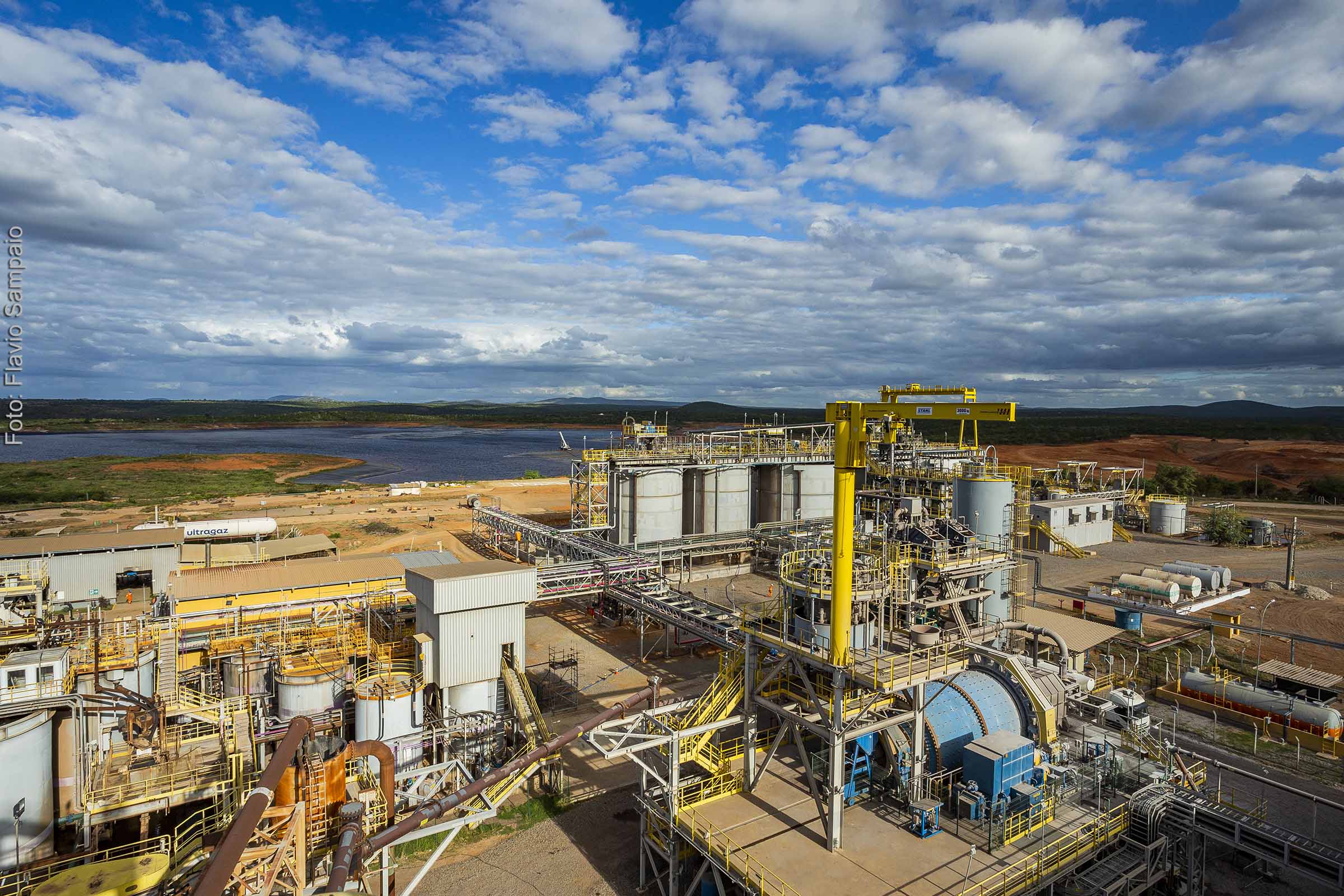 Mineração Santa Luz, em Santaluz, na Bahia.