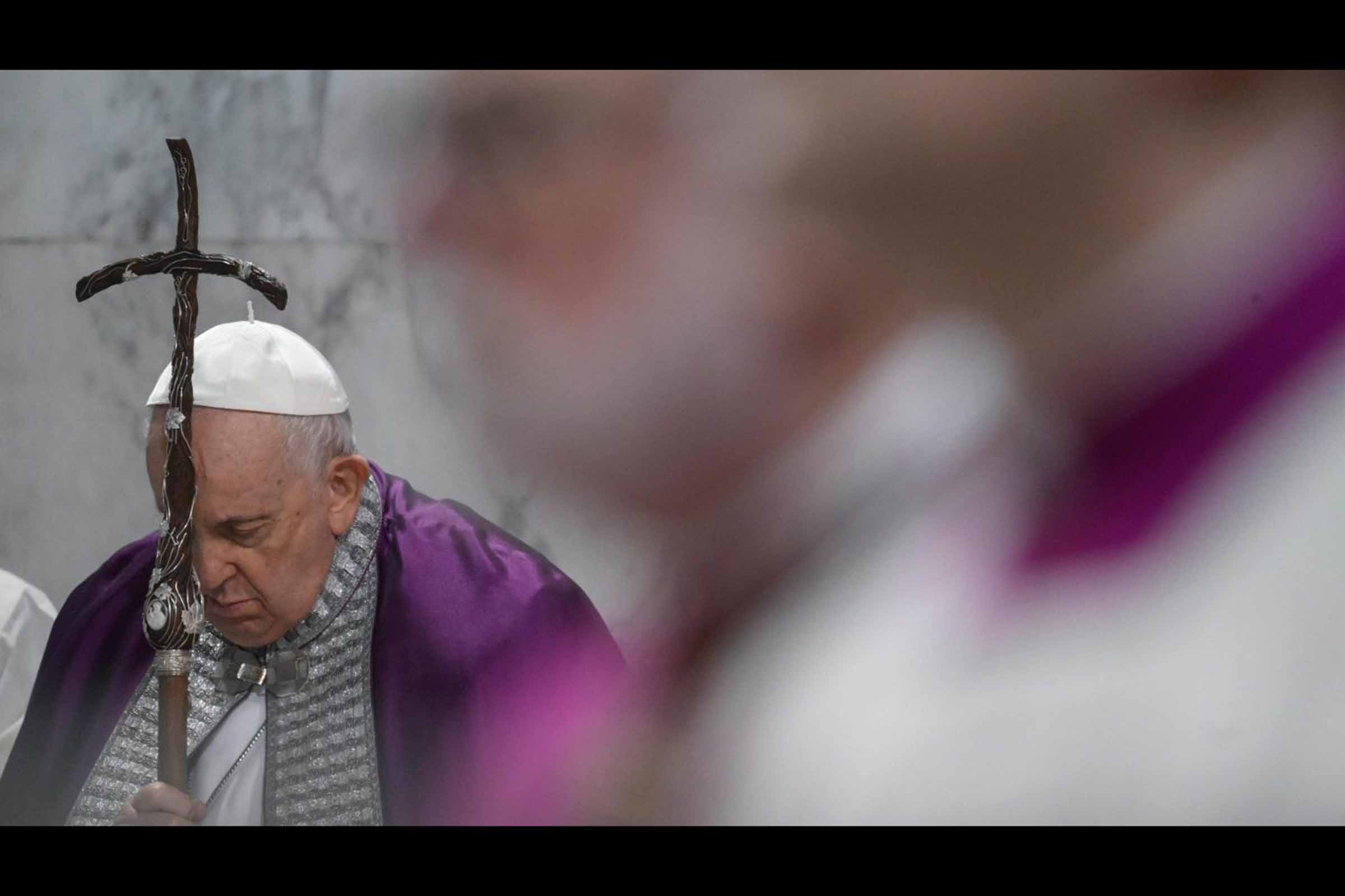 Papa Francisco na Basílica de Santa Sabina na Celebração Eucarística com o rito da imposição das cinzas.