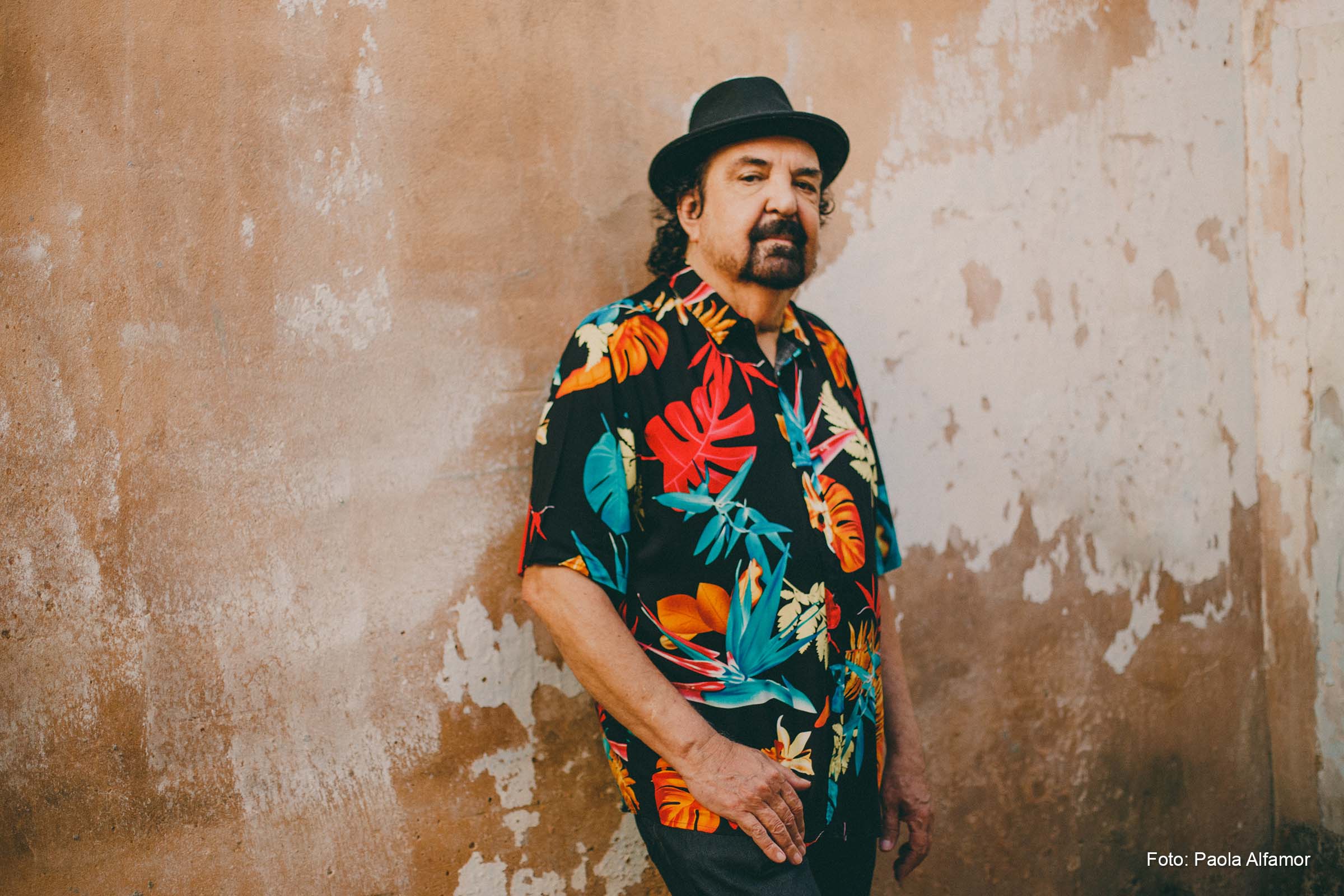 Com o show 'Moraes Moreira, os Novos Baianos e o Carnaval', Paulinho Boca se apresenta na Praça Castro Alves, no Rio Vermelho, no Campo Grande e no Pelourinho.