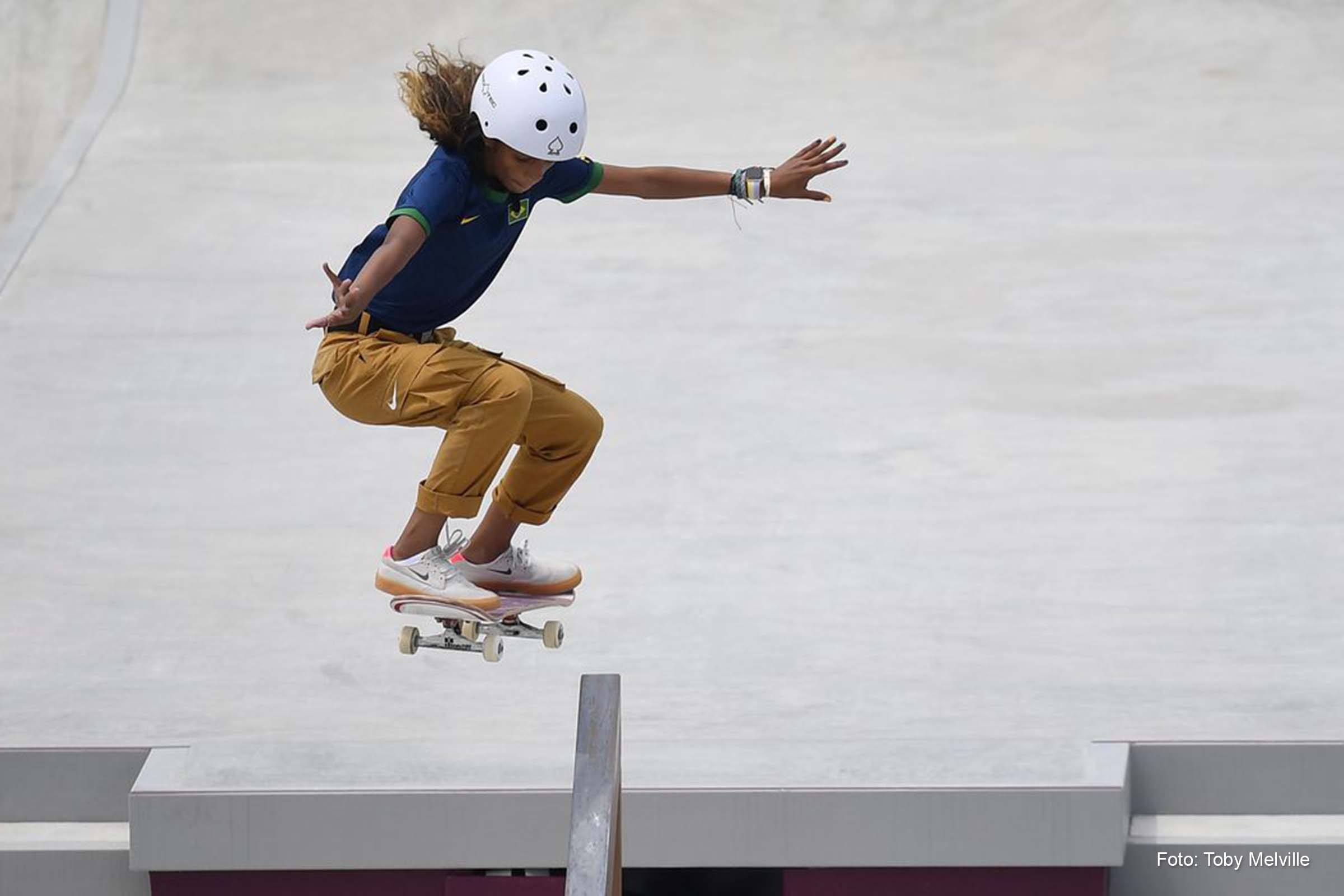 Rayssa leal é a grande sensação do skate street.