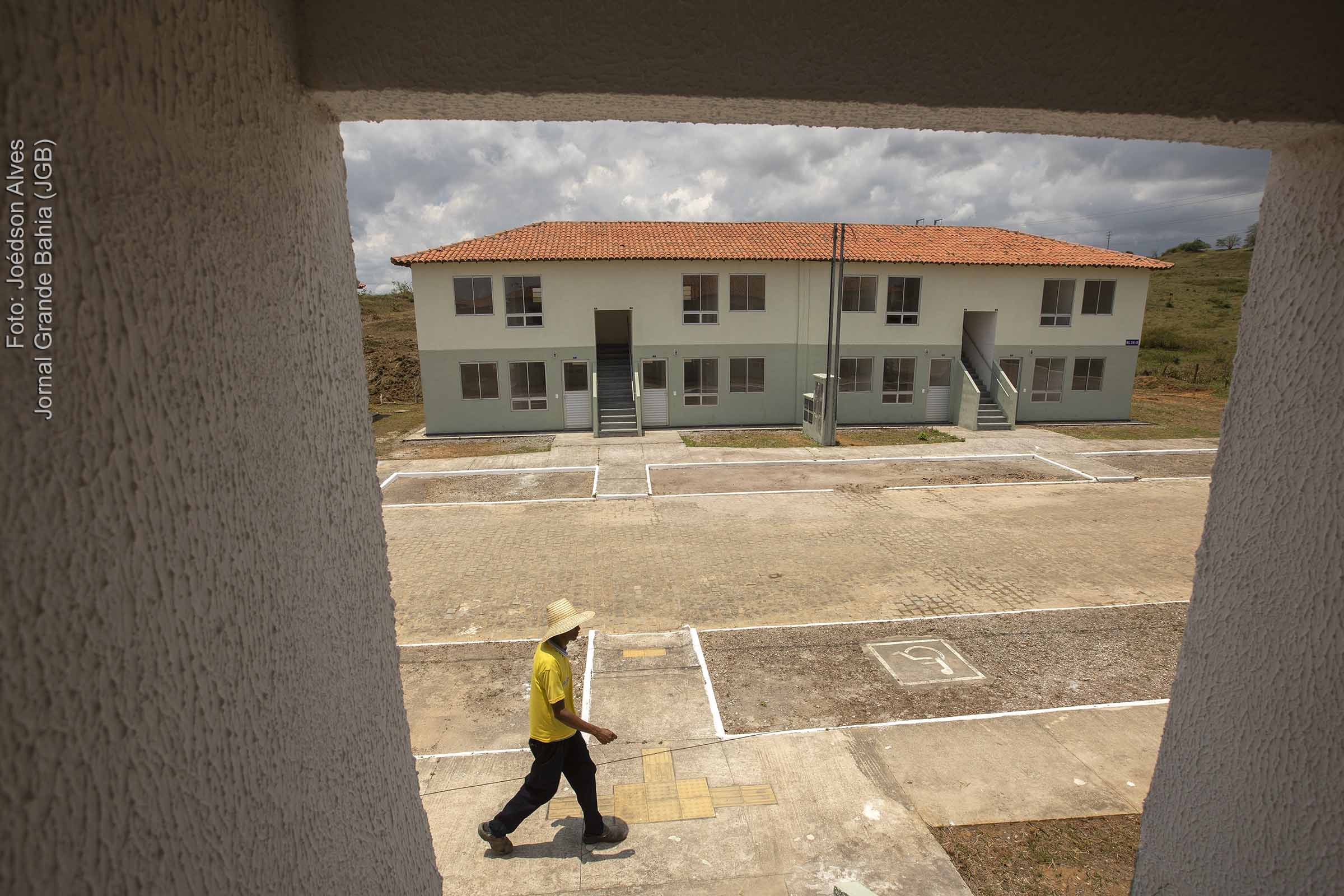 Residências construídos através do Programa 'Minha Casa, Minha Vida' são entregues pelo presidente Lula em Santo Amaro.