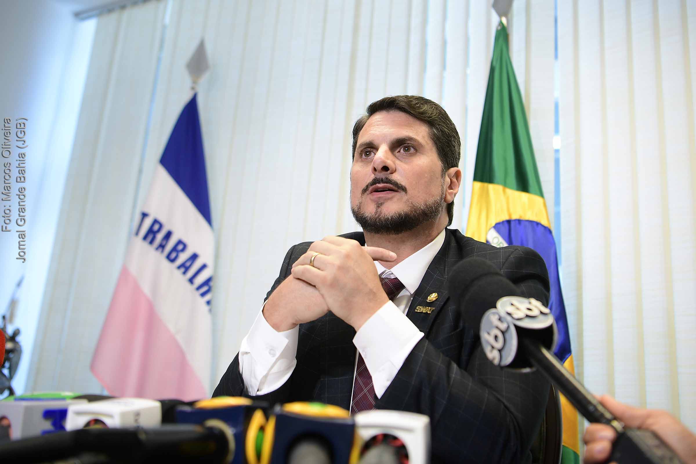 Proposta de Golpe de Estado partiu de Daniel Silveira, não do ex-presidente Jair Bolsonaro, diz senador Marcos do Val; Político é ligado ao extremismo bolsonarista