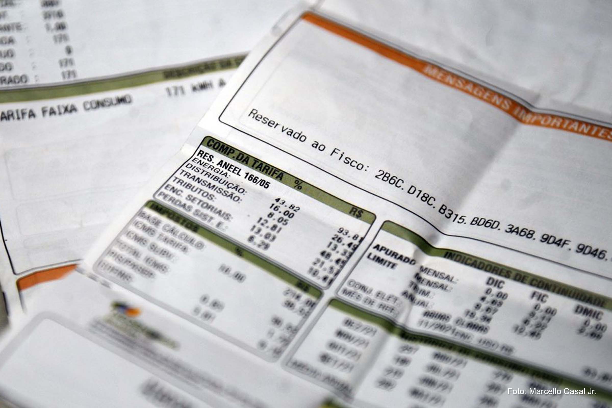 Economistas dizem que a decisão do ministro vai encarecer os custos de produtos e serviços, impactando o setor produtivo e os consumidores.