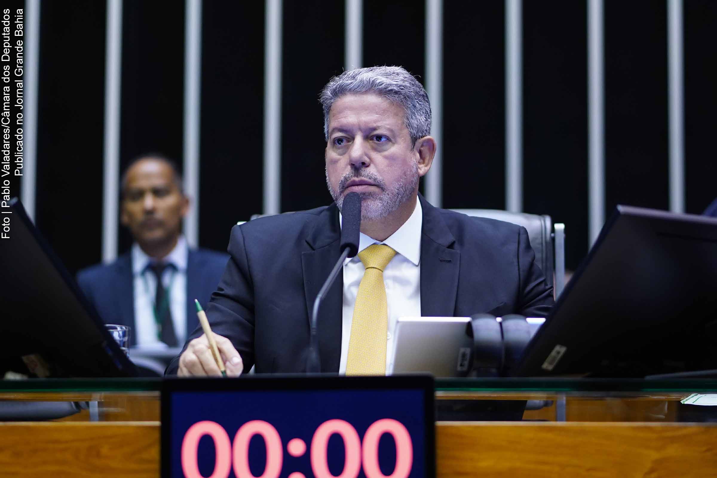 Deputado Arthur Lira também disse que nunca pediu cargos a Lula.