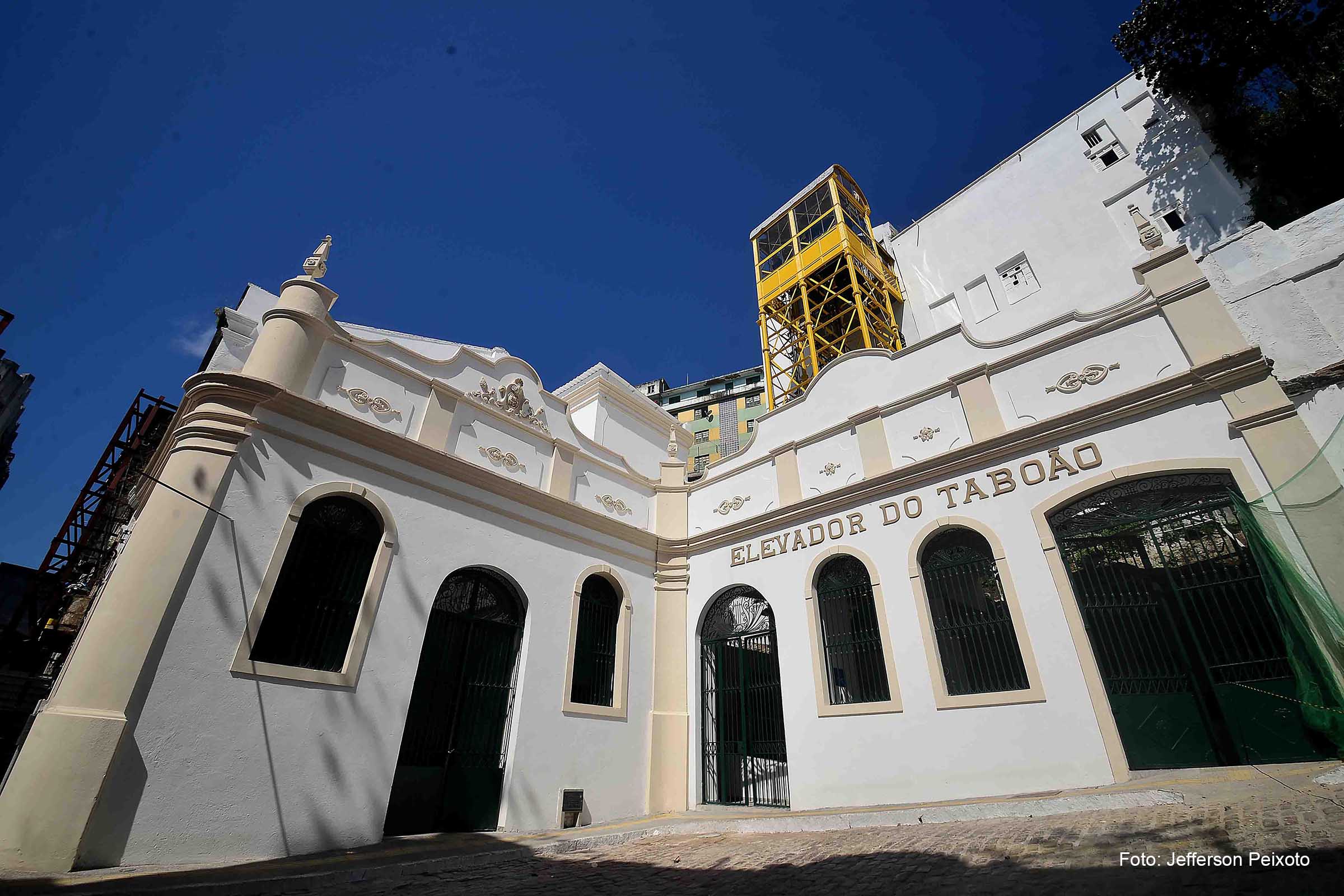 Importante para a história de Salvador, o Elevador do Taboão foi o terceiro ascensor a ser inaugurado, em 1896, no período da república, segundo lembra o professor Murilo Mello.