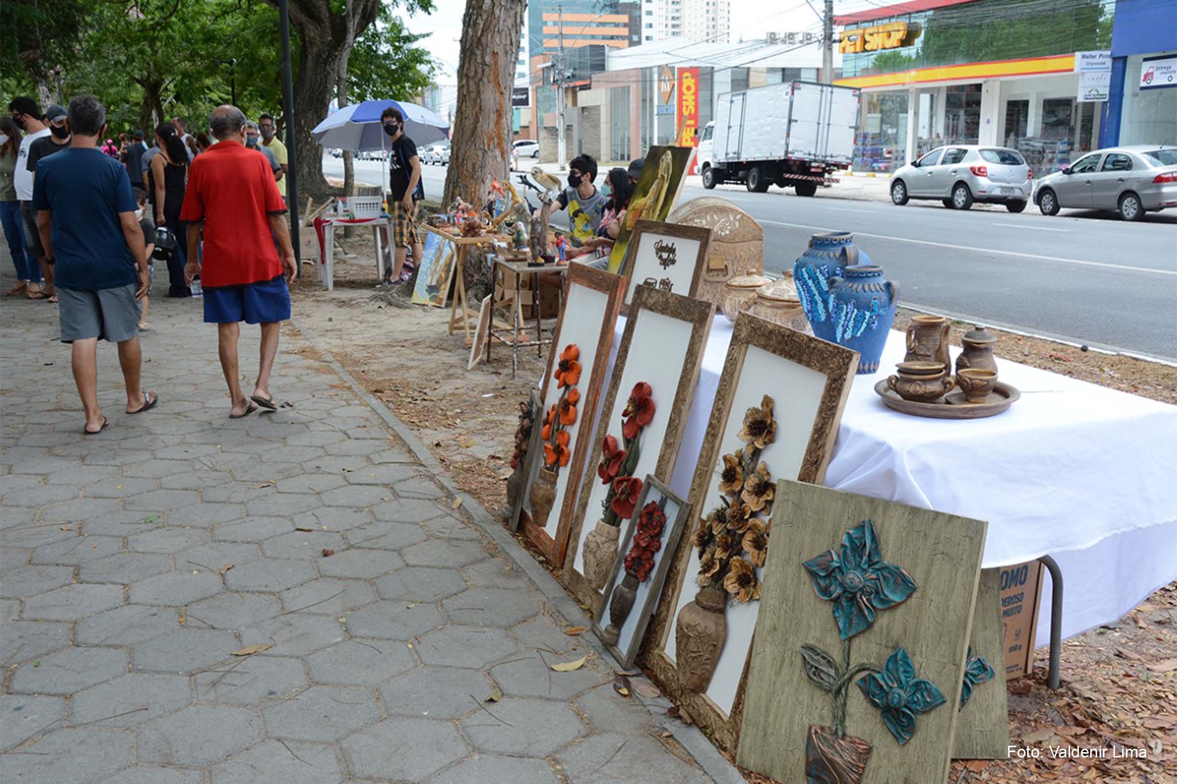 A iniciativa marca o primeiro ano de aniversário do projeto 'Lá na Rua'.