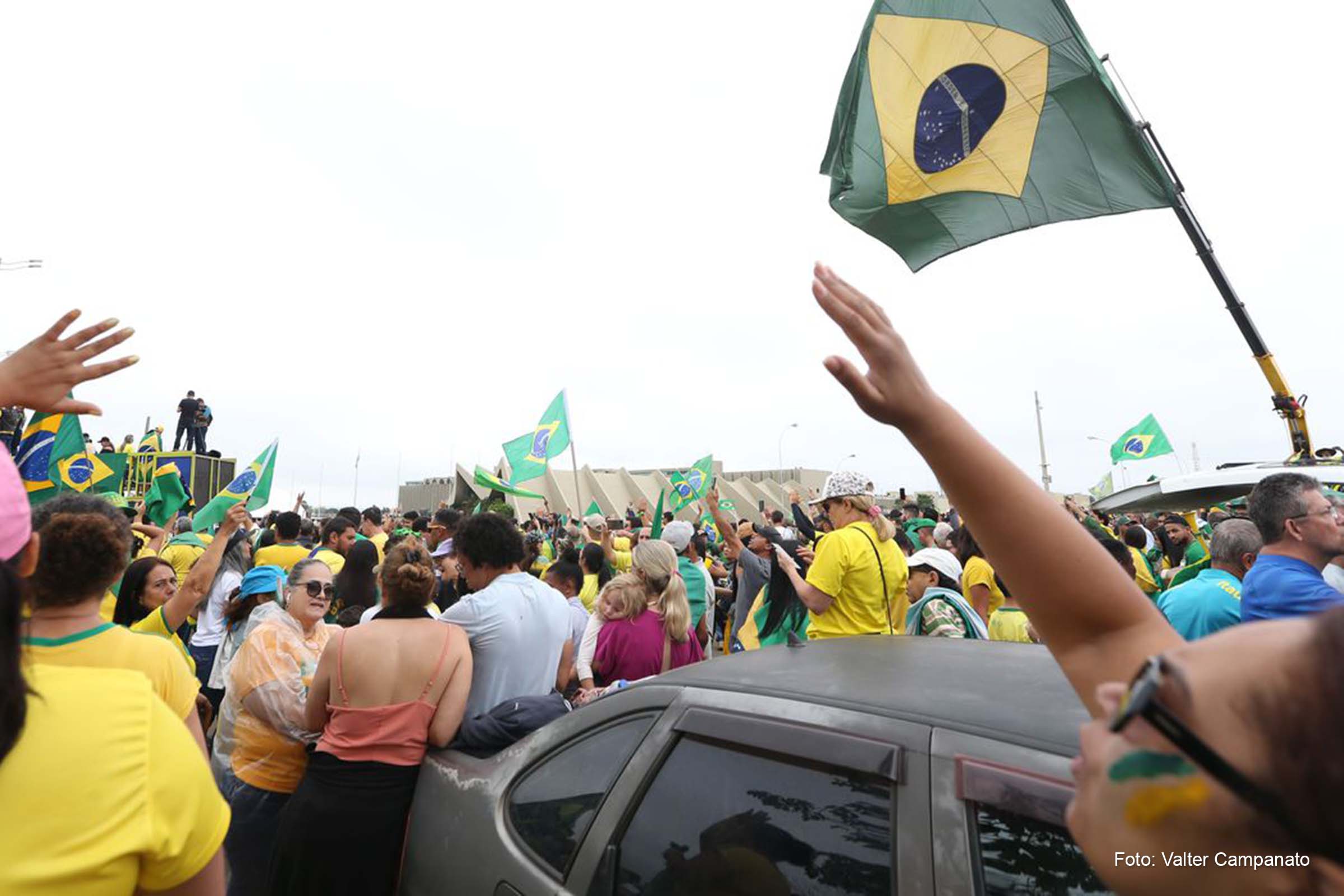 Atualmente, 751 pessoas seguem presas e 655 foram liberadas para responder com cautelares.