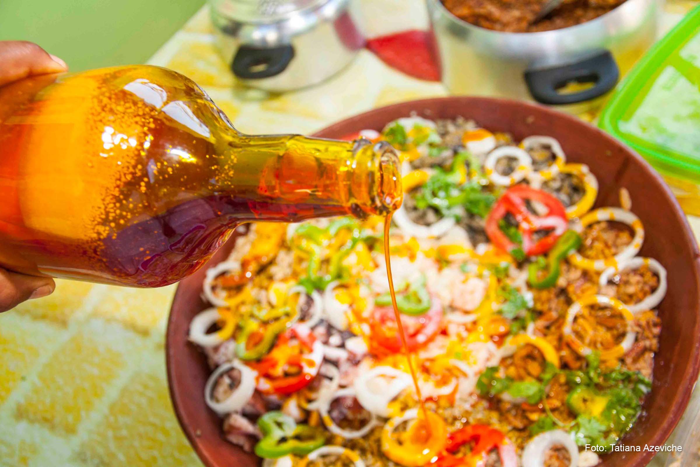 SETUR Bahia quer saber qual é a melhor moqueca entre as iguarias feitas com dendê, oferecidas em restaurantes baianos.