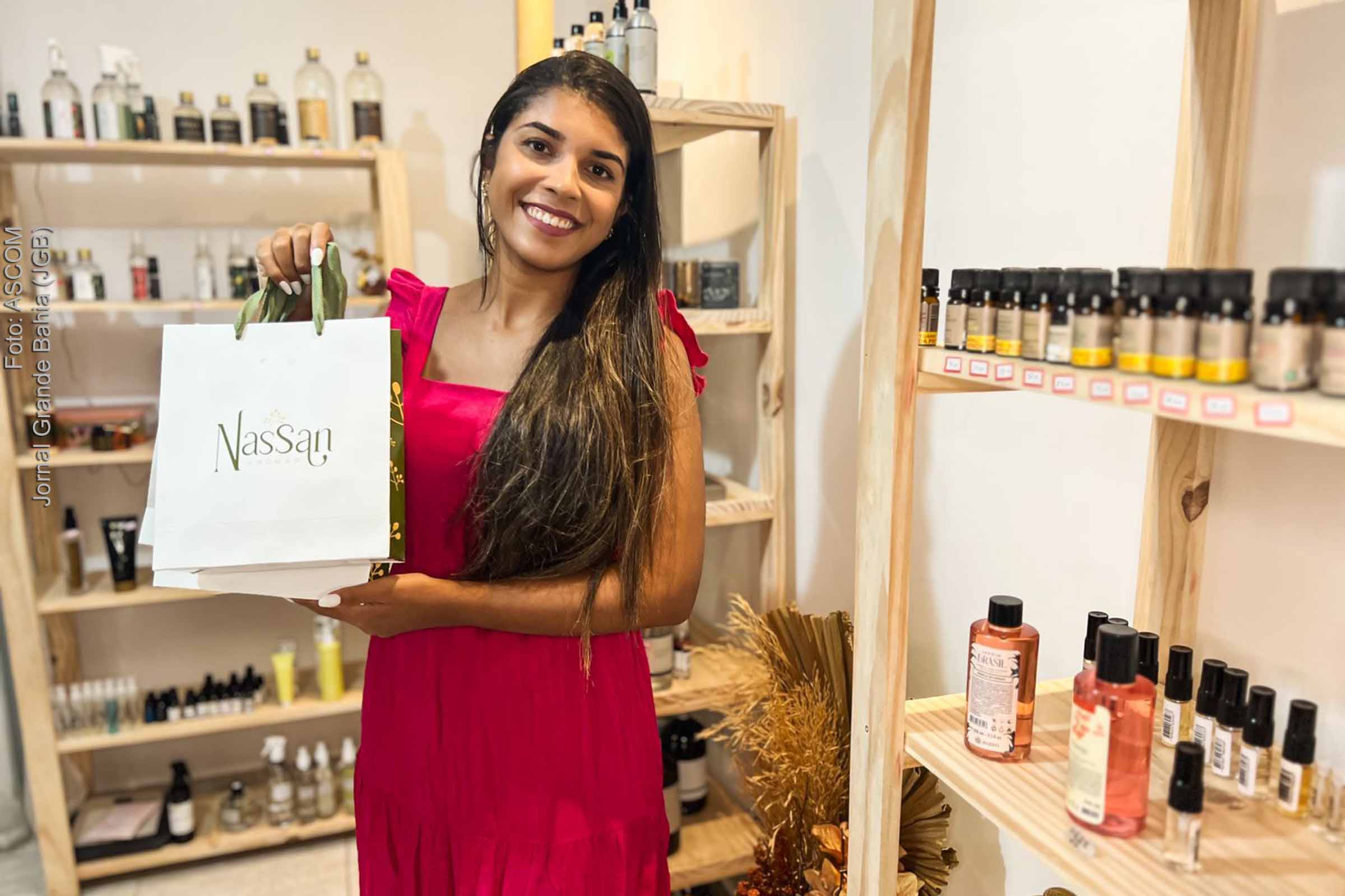 Naiara Santos, Microempreendedora.