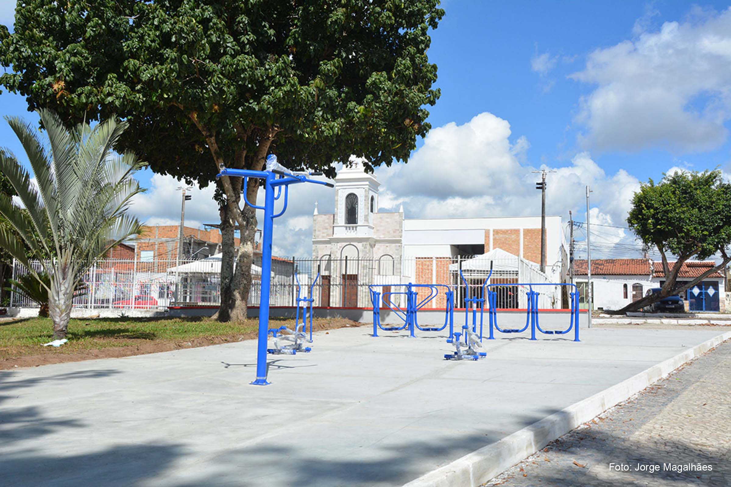 Agora, a obra está em fase de conclusão e faltam apenas o paisagismo, melhorias na iluminação, instalação de lixeiras e placas de sinalização.