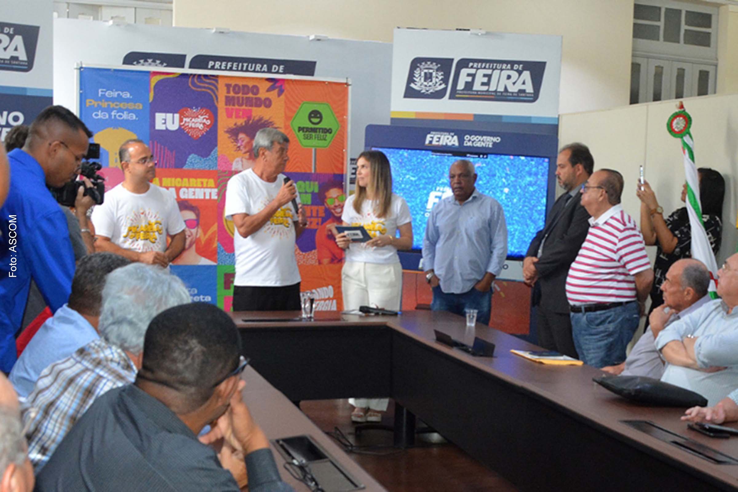 Prefeito Colbert Martins divulga primeiras atrações da edição 2023 da ‘Micareta de Feira de Santana’