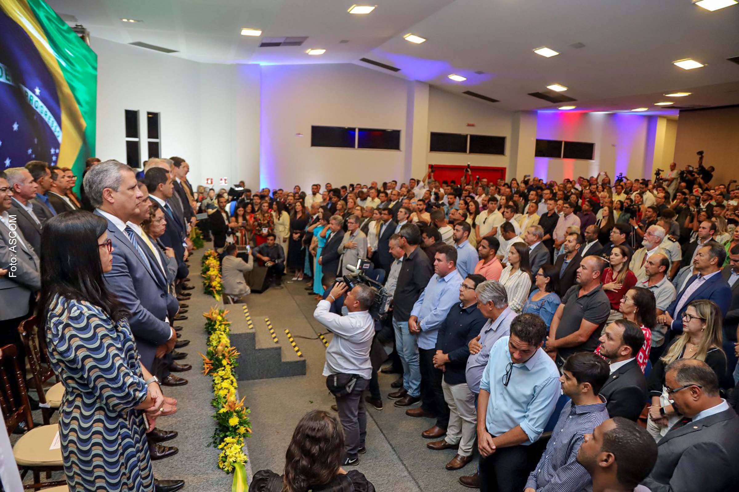 Mais de 40 deputados, governador Jerônimo Rodrigues e senador Otto Alencar prestigiaram o evento.