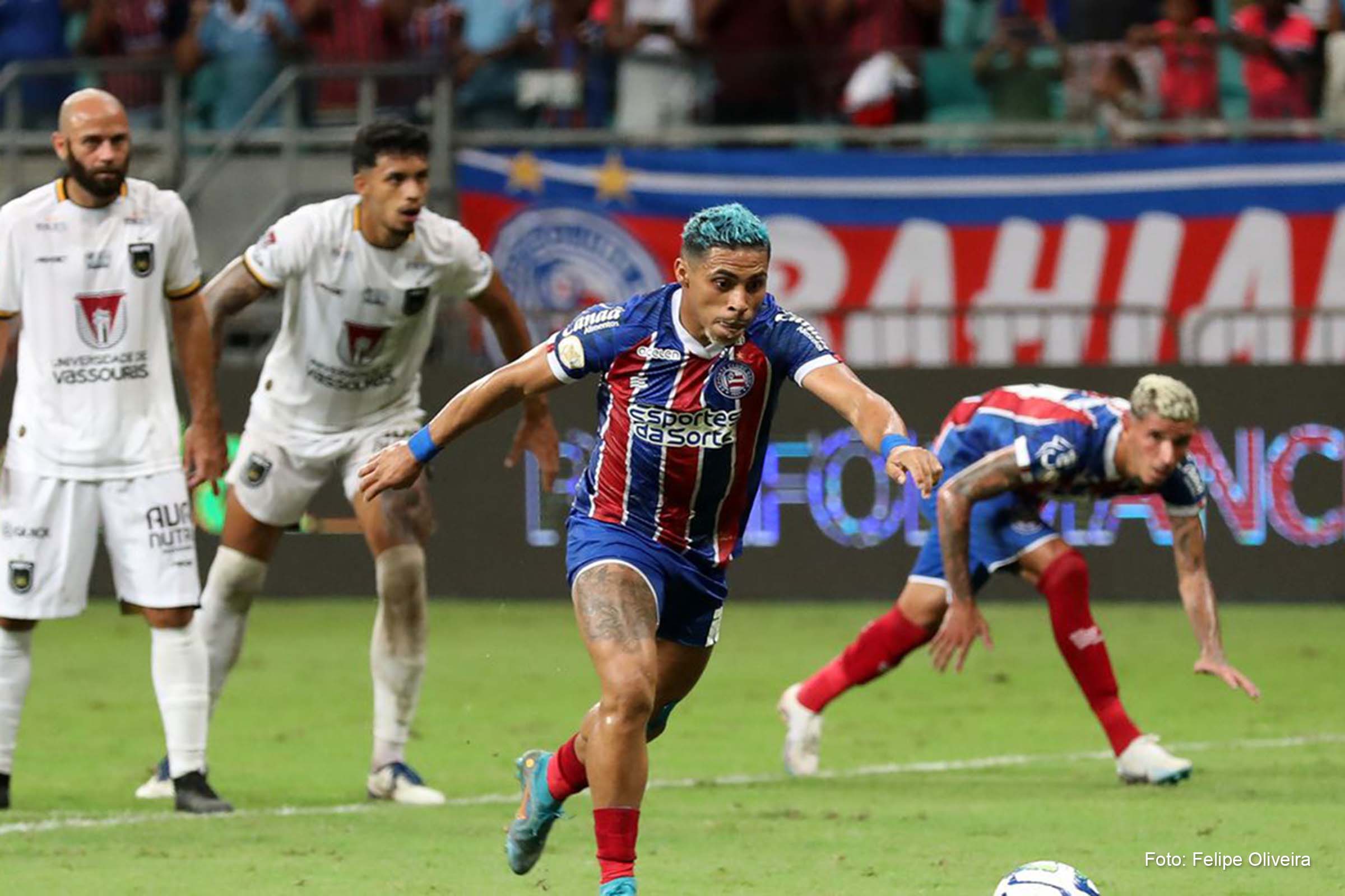 Foi apenas na etapa final que o Bahia acordou e construiu a goleada com gols de Arthur Sales (duas vezes), Cauly e Vítor Jacaré.