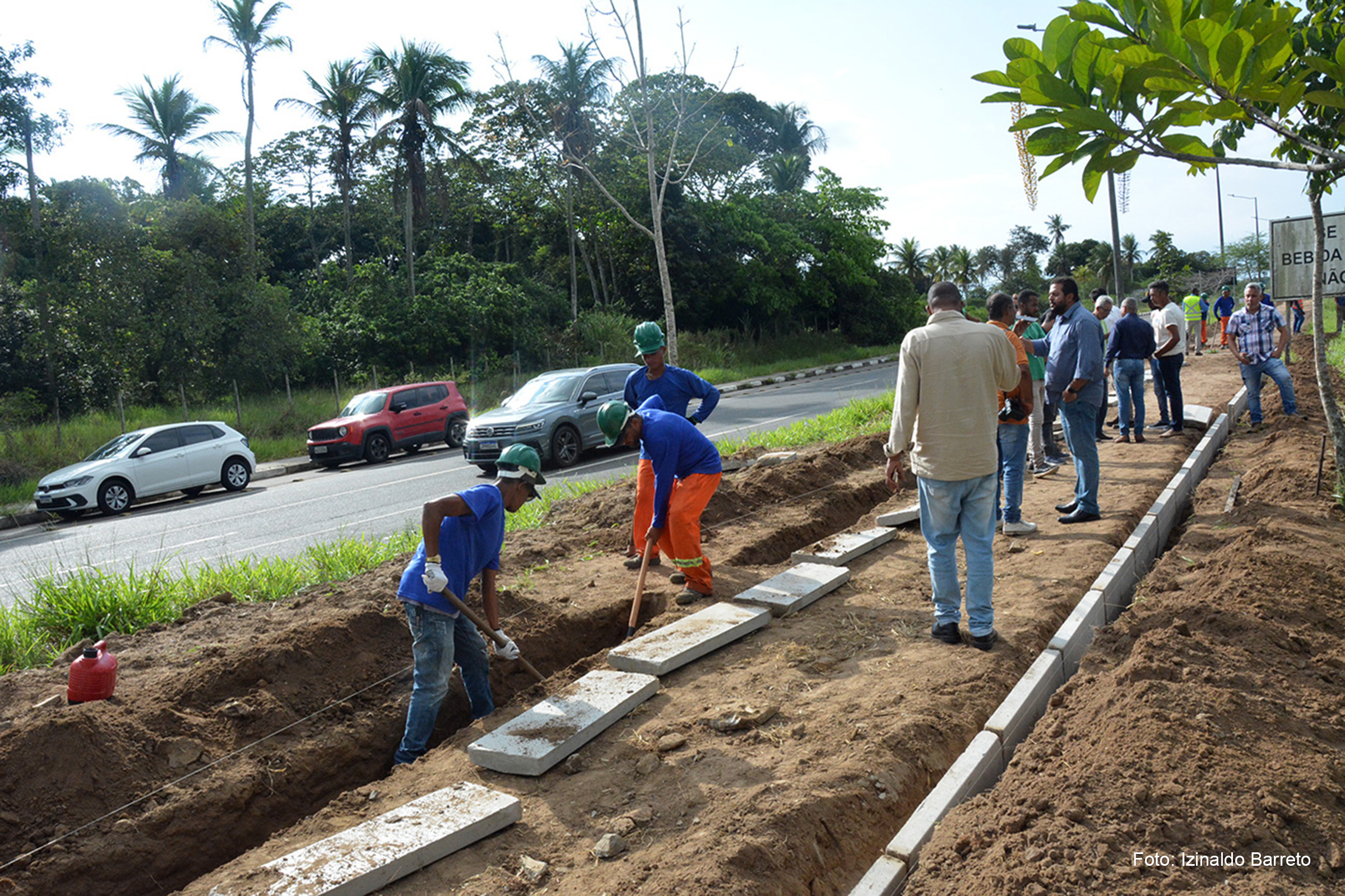 A estrutura também será dotada de meio-fios, além de sinalização horizontal e vertical, para garantir a segurança dos ciclistas.