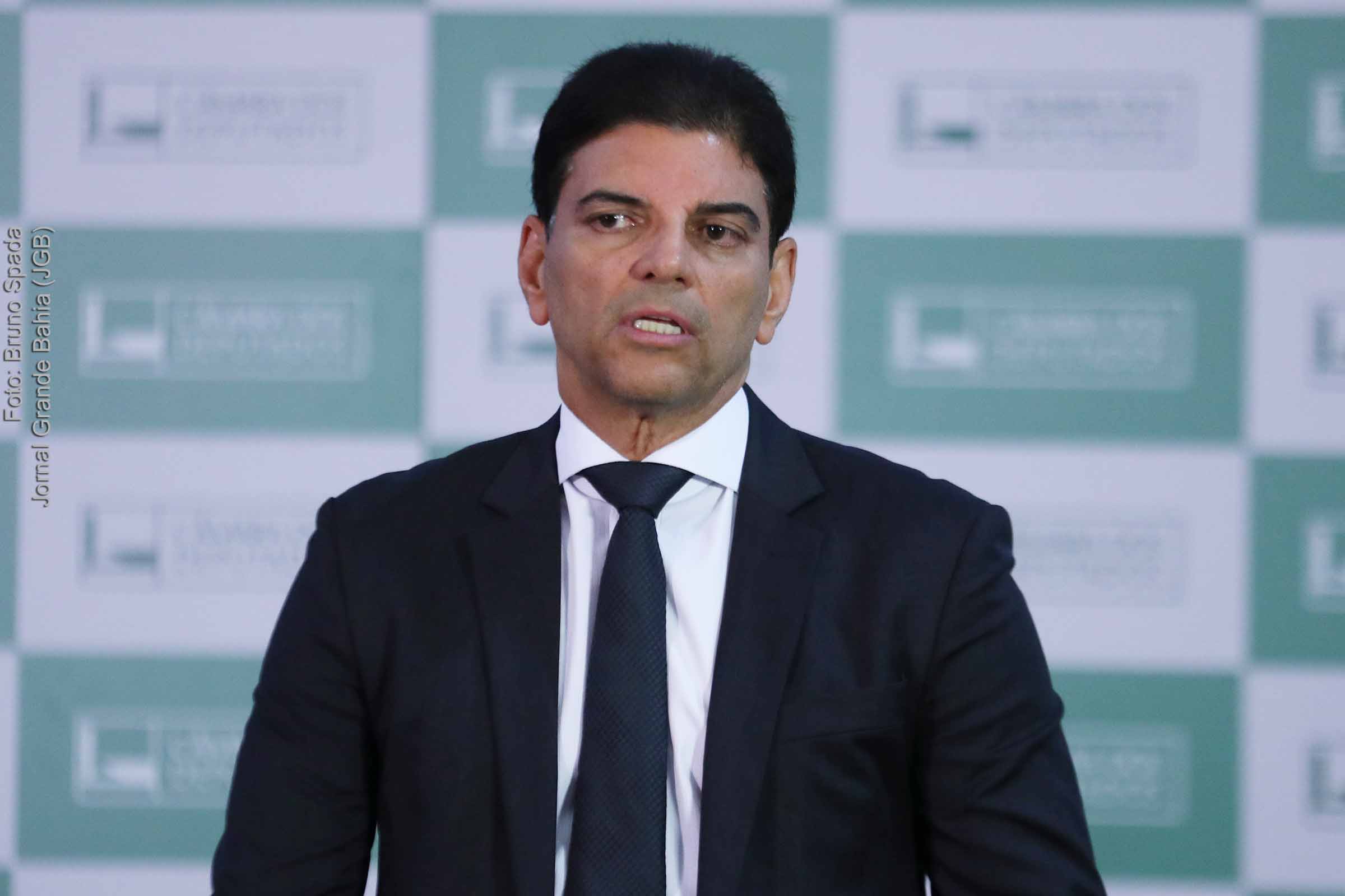 O deputado Cláudio Cajado (PP da Bahia) reconheceu que o texto do Governo Lula traz “parâmetros mais contemporâneos” ao tratar o ajuste fiscal pelo lado da receita.