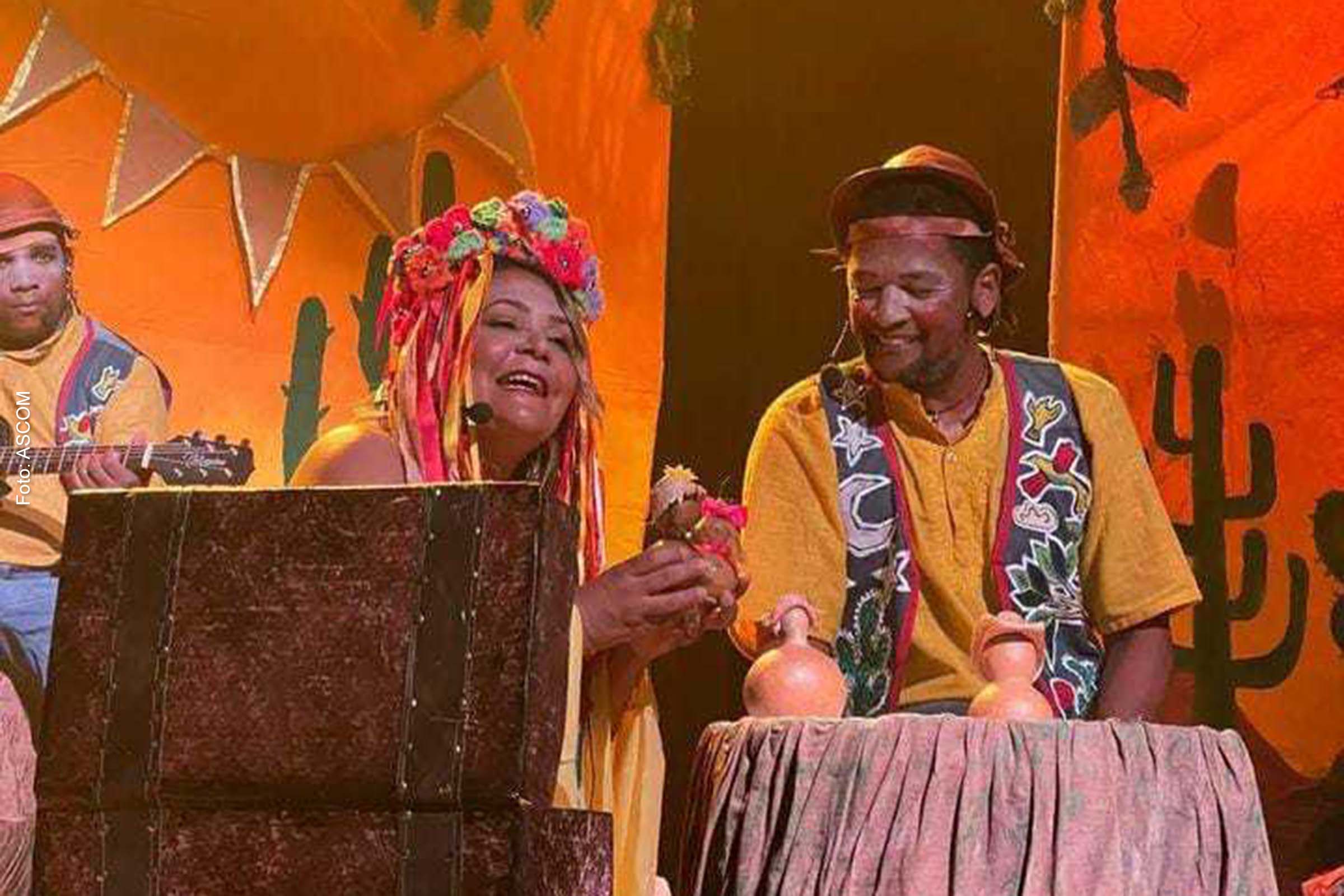 O espetáculo ‘Encantos do Sertão’ une as linguagens do teatro e da música, convidando o público a entrar no mundo fantasioso de Maria.