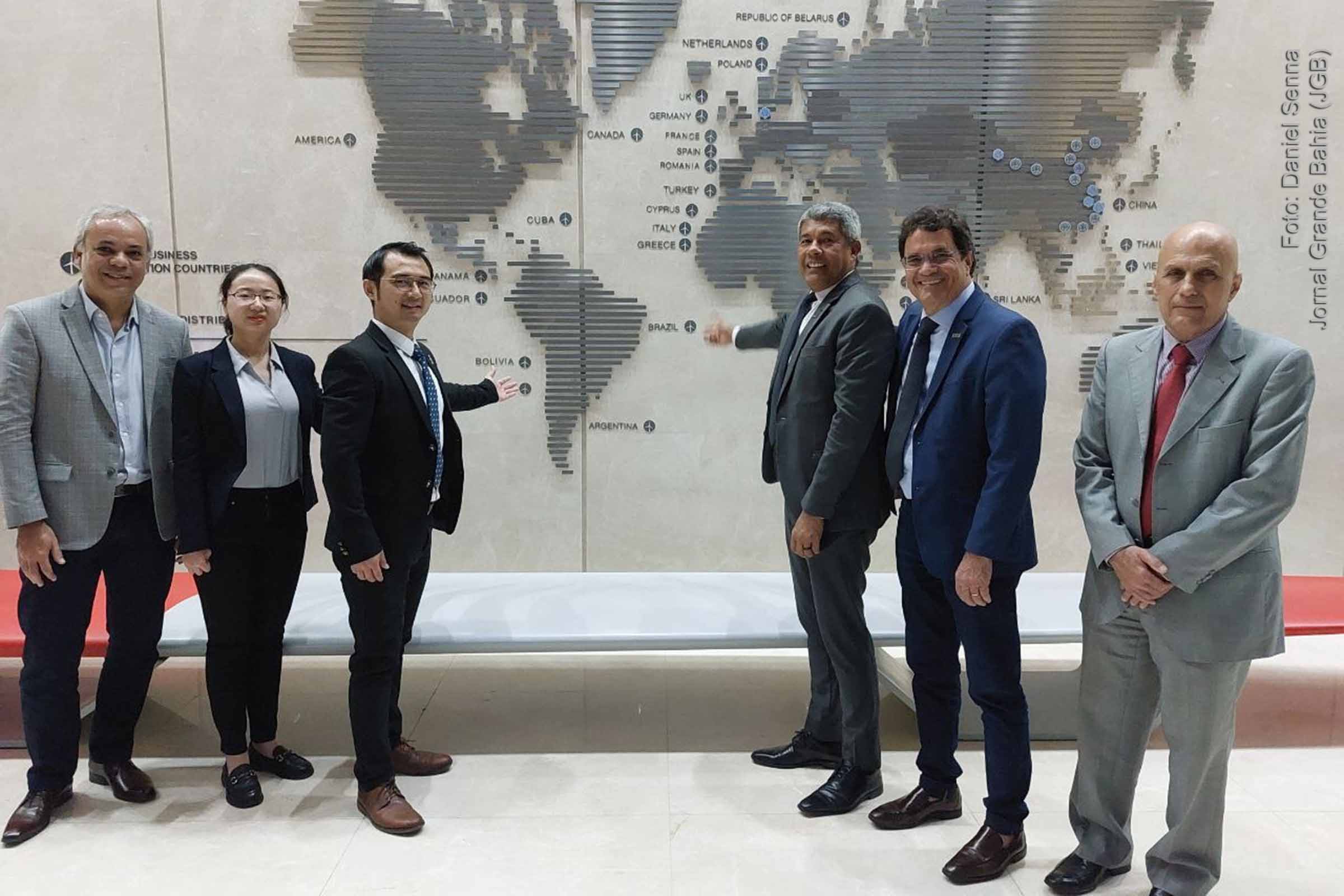 Governador Jerônimo Rodrigues e o secretário estadual Angelo Almeida estão em missão na China.