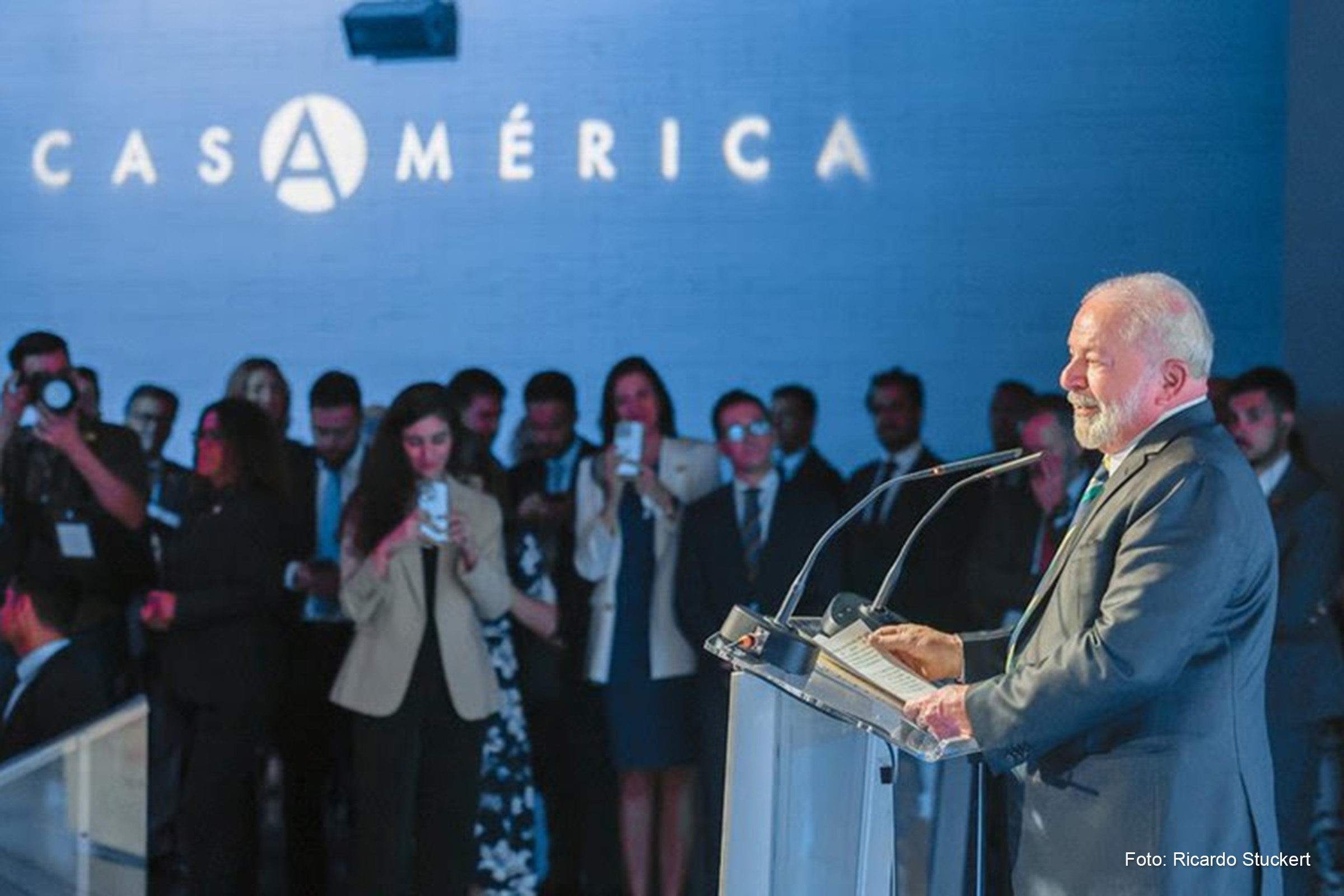 Durante evento para empresários em Madri, presidente Lula destacou a importância de investimentos espanhóis no Brasil e da parceria entre setores público e privado.