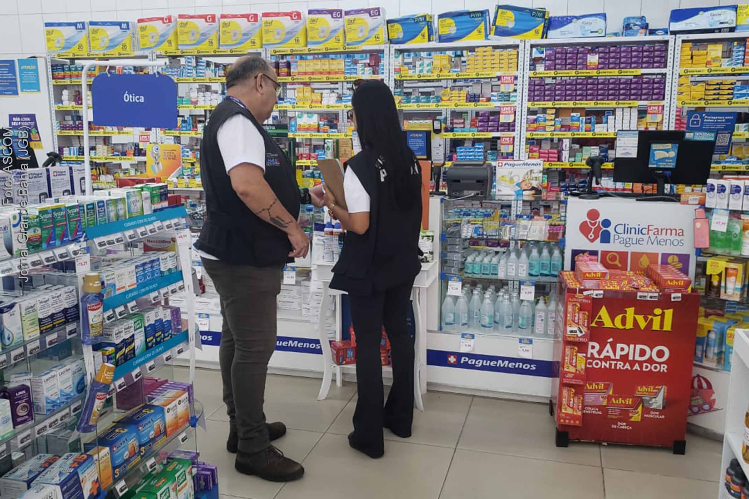 Procon Bahia realiza fiscalização para coibir fraudes, práticas abusivas, reprimir a comercialização de produtos que possam trazer riscos à saúde e segurança dos foliões.