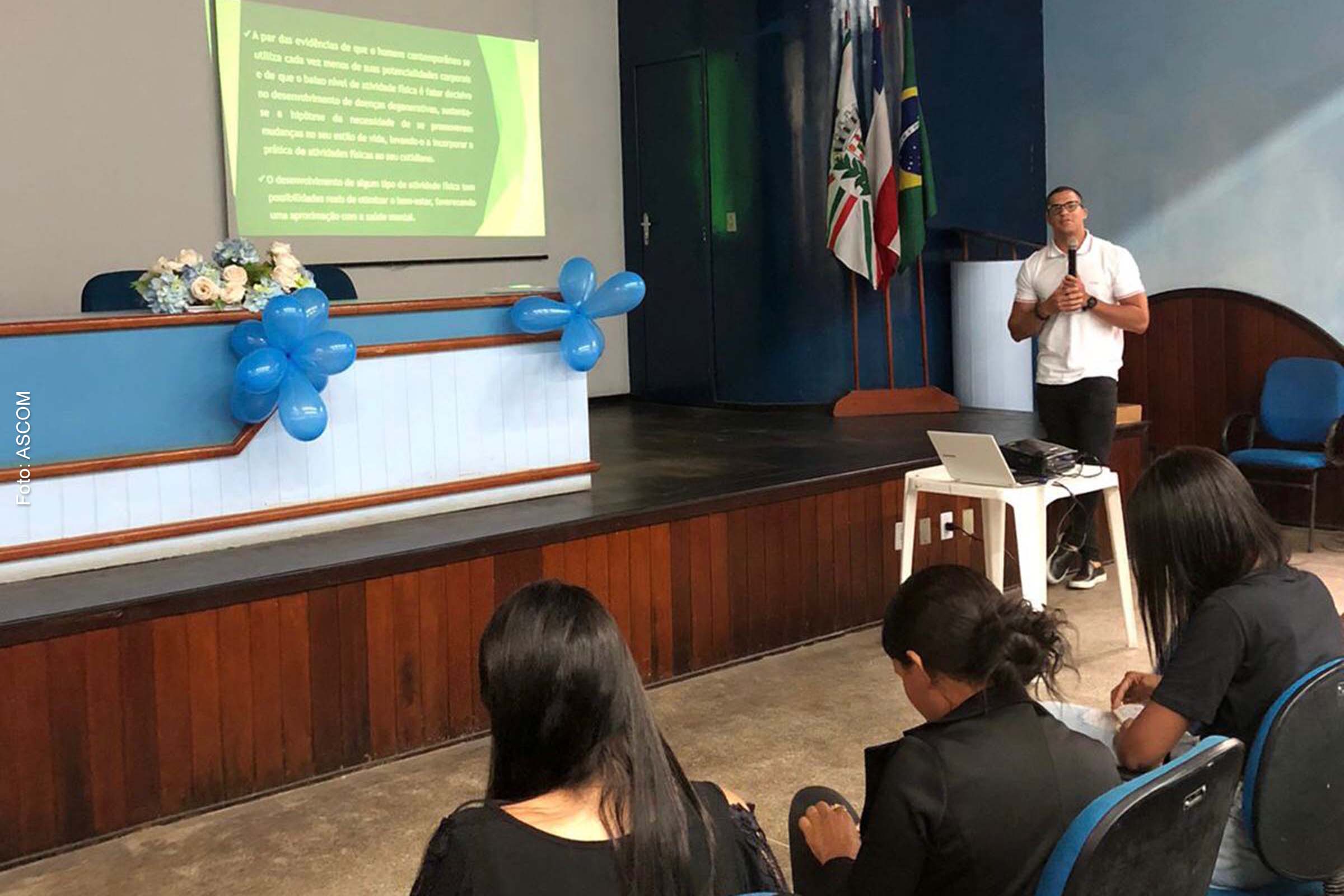A atualização sobre a temática foi ministrada pela nutricionista Wilma Pimenta, a farmacêutica Viviane Queiroz e o personal trainer Manoel Neto.