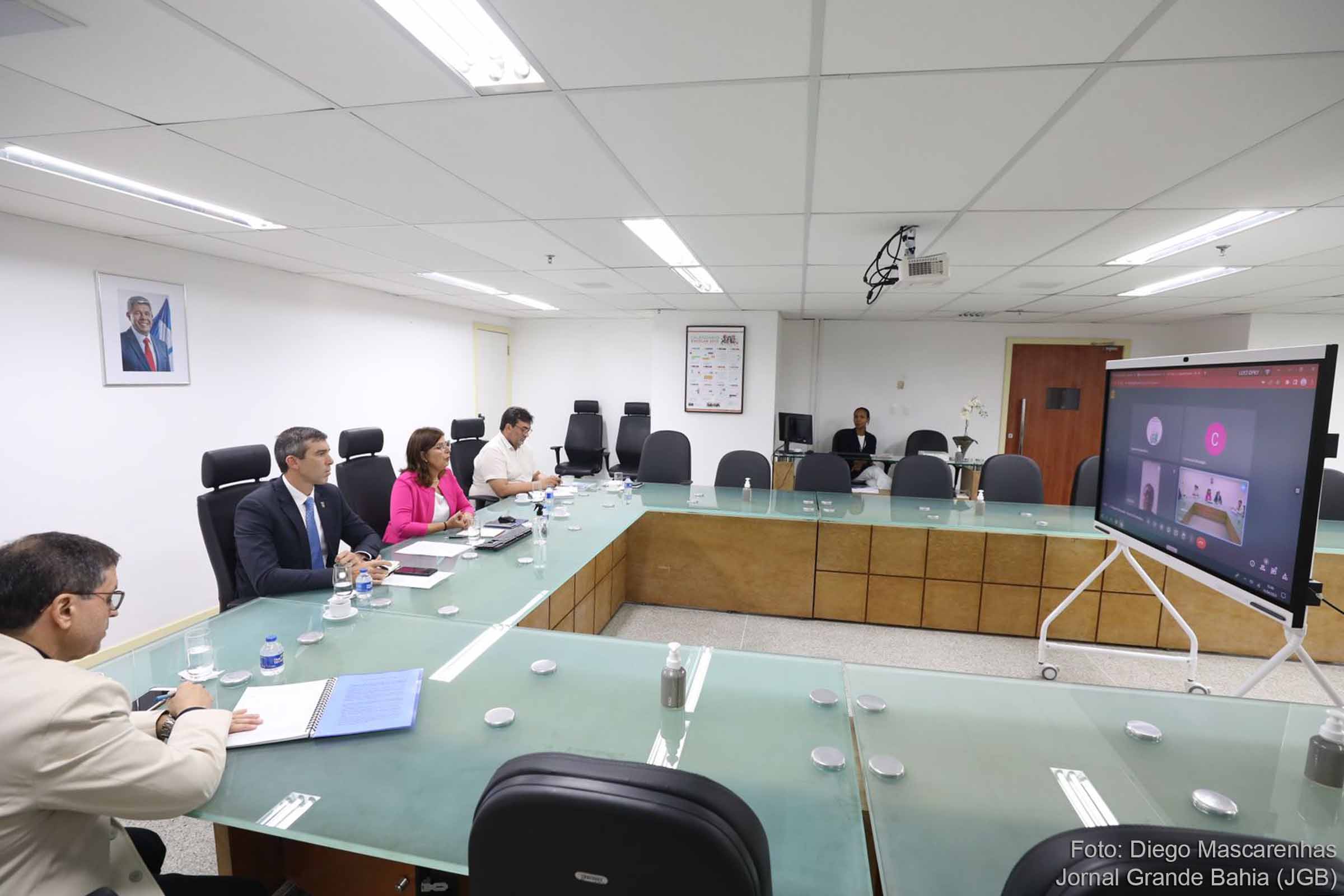Secretária estadual Adélia Pinheiro e Marcelo Werner, secretário da Segurança Pública, debateram medidas contra violência nas escolas da Bahia.