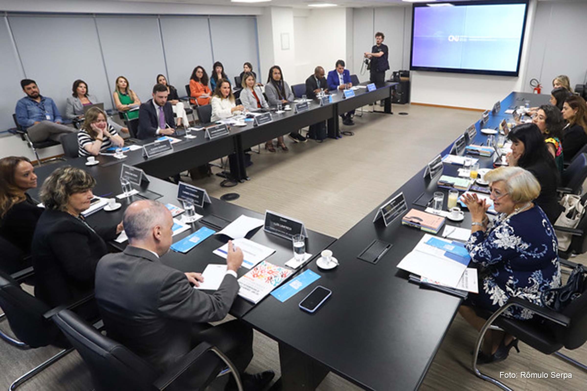 As iniciativas foram apresentadas durante encontro com a delegação da CIDH em visita às autoridades responsáveis.