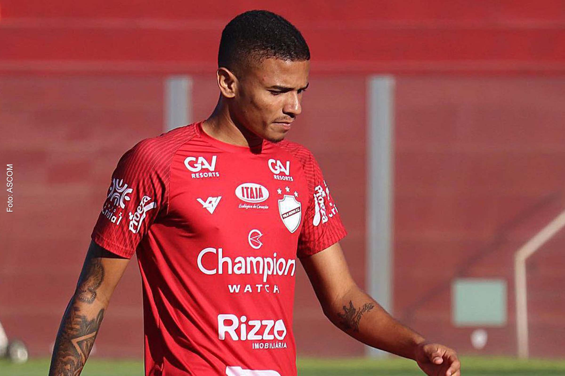 Marcos Vinicius Alves Barreira, ex-jogador do Vila Nova, foi punido por participar de um esquema de manipulação de resultados de partidas de futebol.