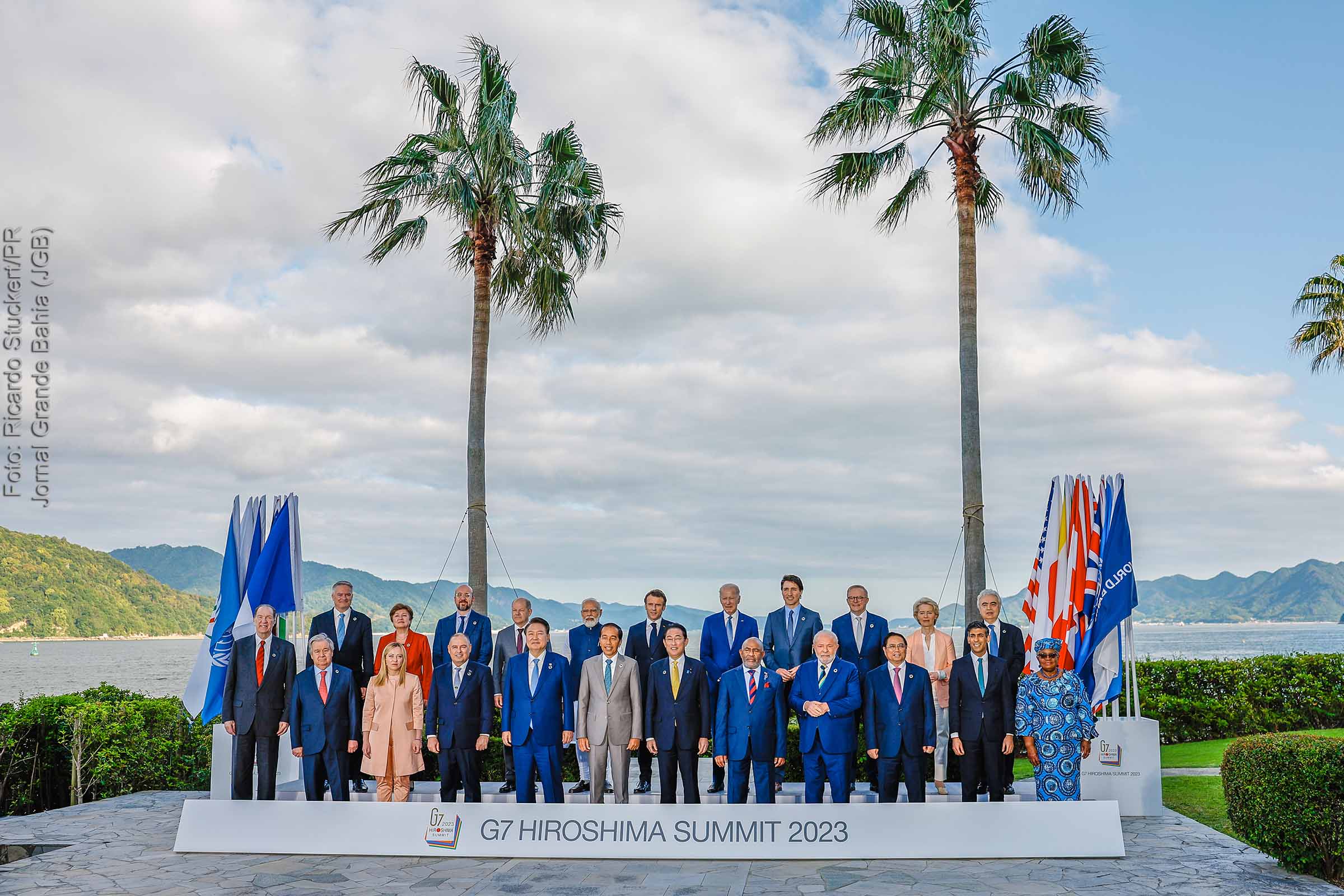 Registro oficial do presidente Luiz Inácio Lula da Silva e chefes de delegação dos países membros e dos países convidados do G7, em Hiroshima, Japão.