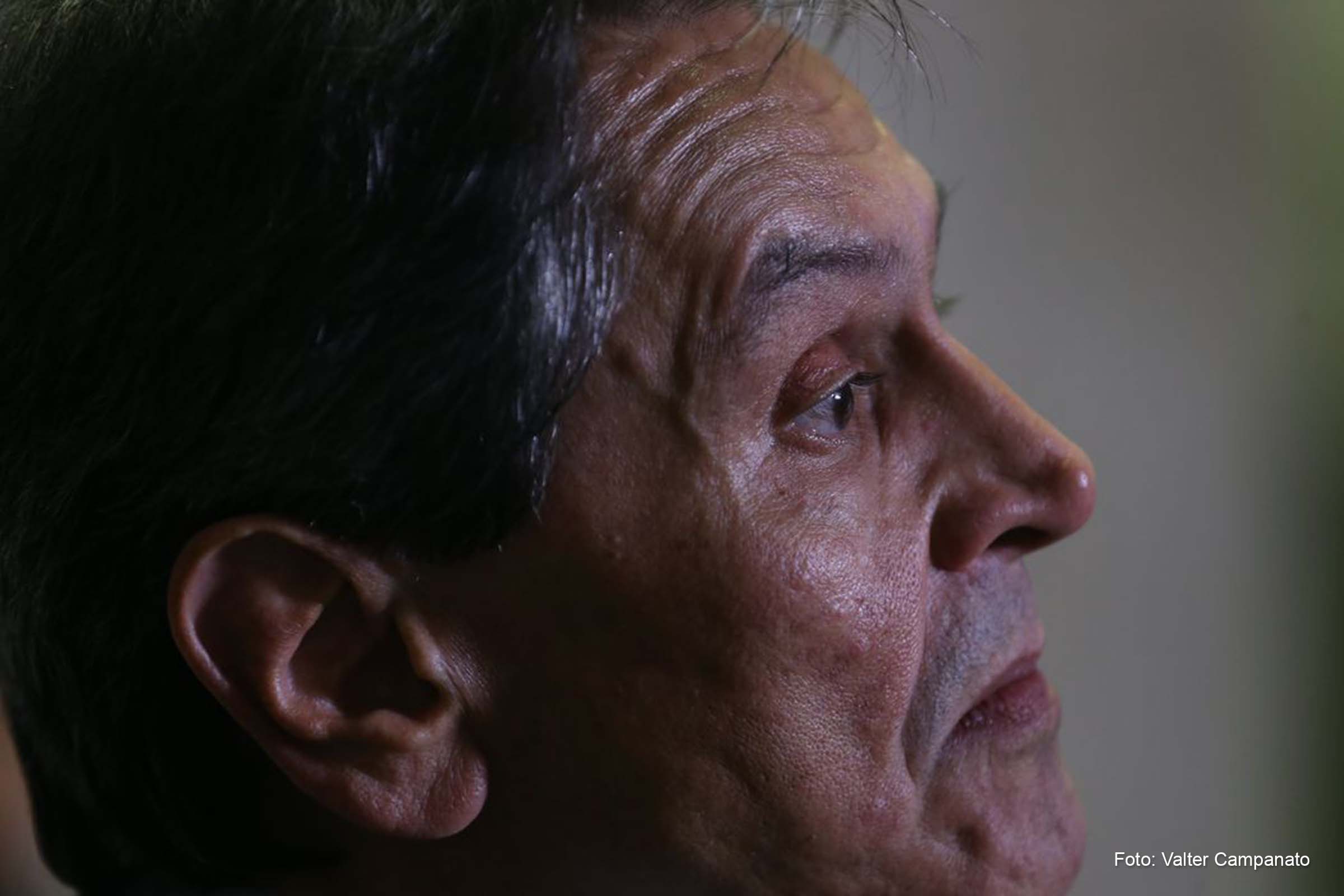 O mandado foi expedido depois que o Jefferson publicou um vídeo na internet no qual ofendeu a ministra Cármen Lúcia com palavras de baixo calão.