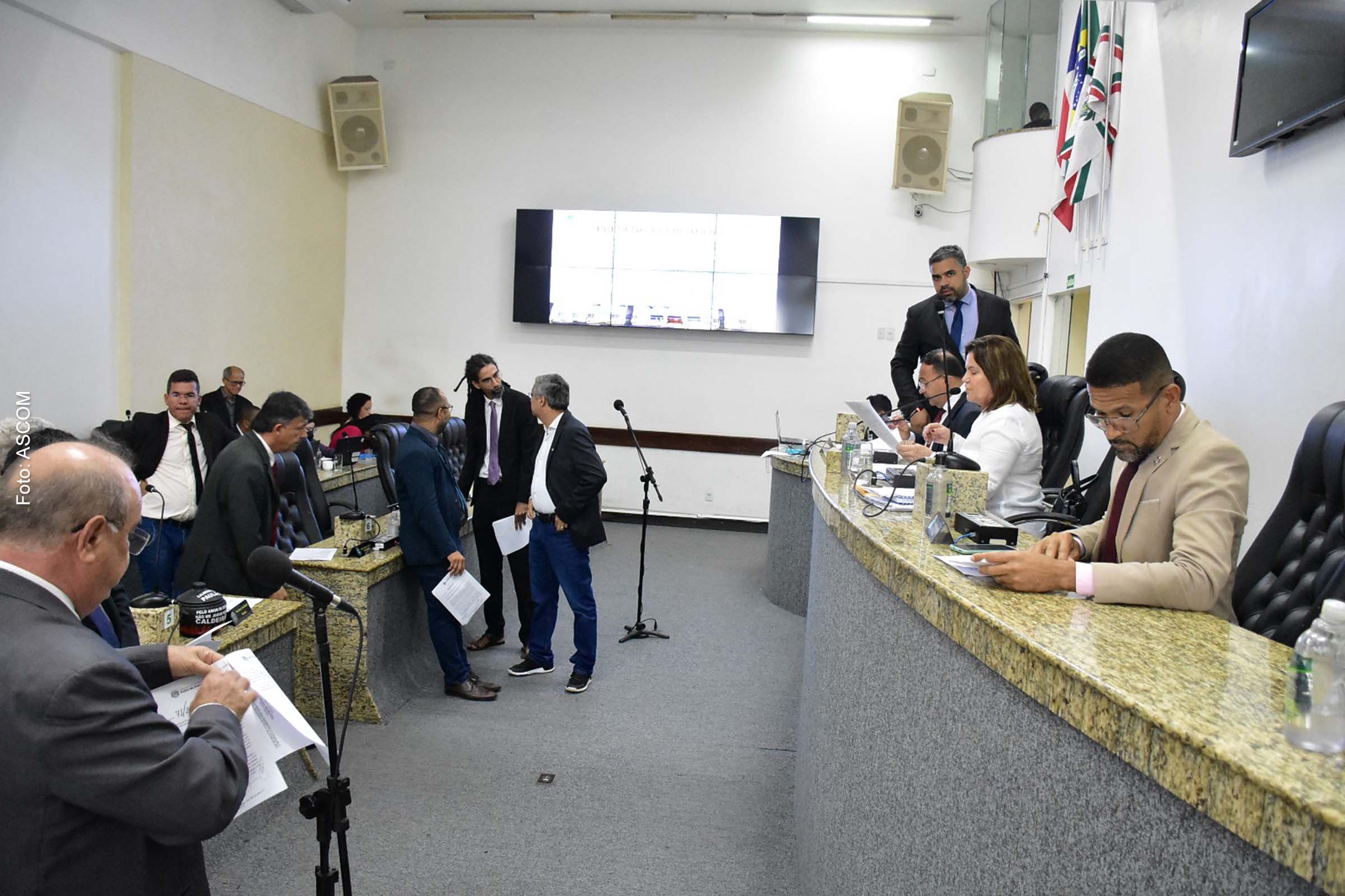 Na opinião de Sílvio Dias (PT), a retirada dos R$ 12 milhões é uma “resposta do prefeito à última eleição municipal”, cujo resultado na zona rural não foi favorável a Colbert Martins.